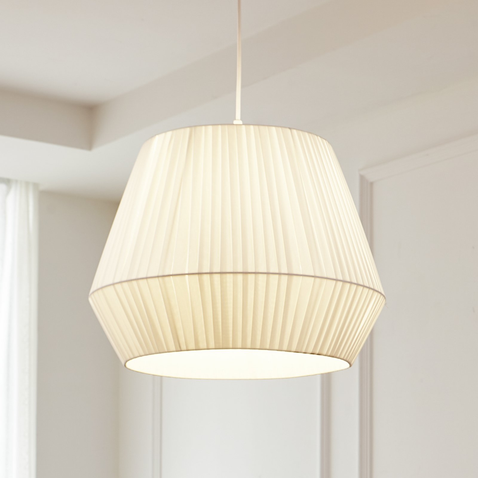 Lindby Vitore pendant light, Ø 40 cm, textile, white