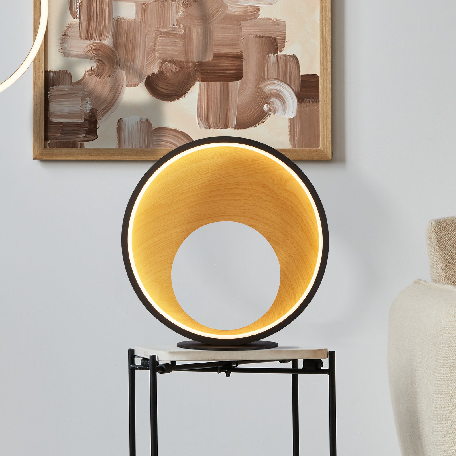 Lámpara de mesa LED Curio, aspecto madera