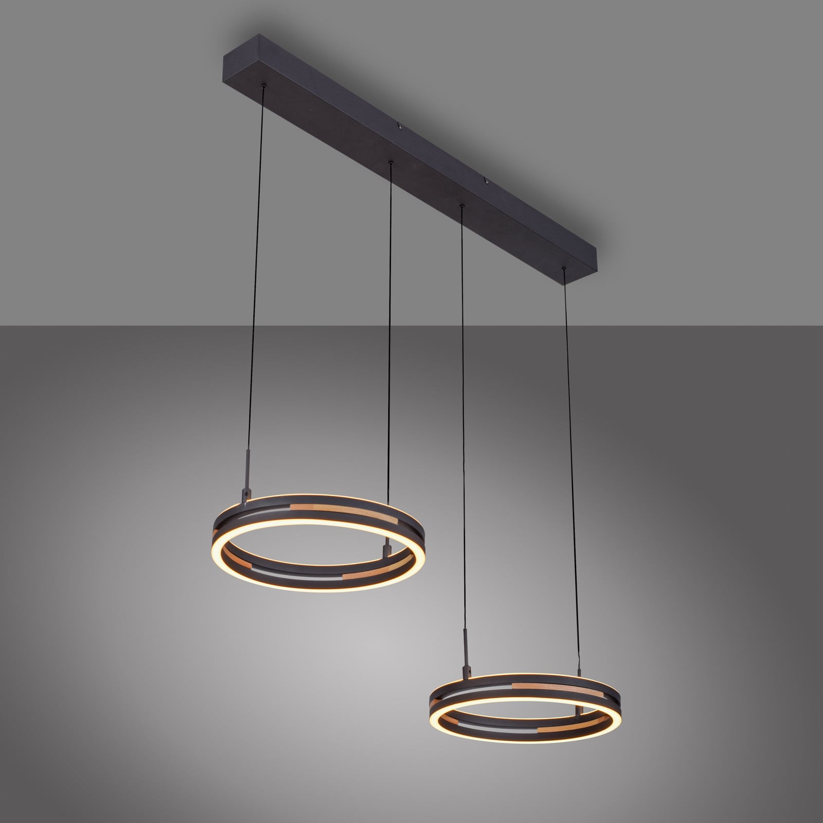 Sveja LED függő lámpa, hossza 85 cm, fekete/fa színű, CCT Sveja LED függő lámpa, hossza 85 cm, fekete/fa színű, CCT