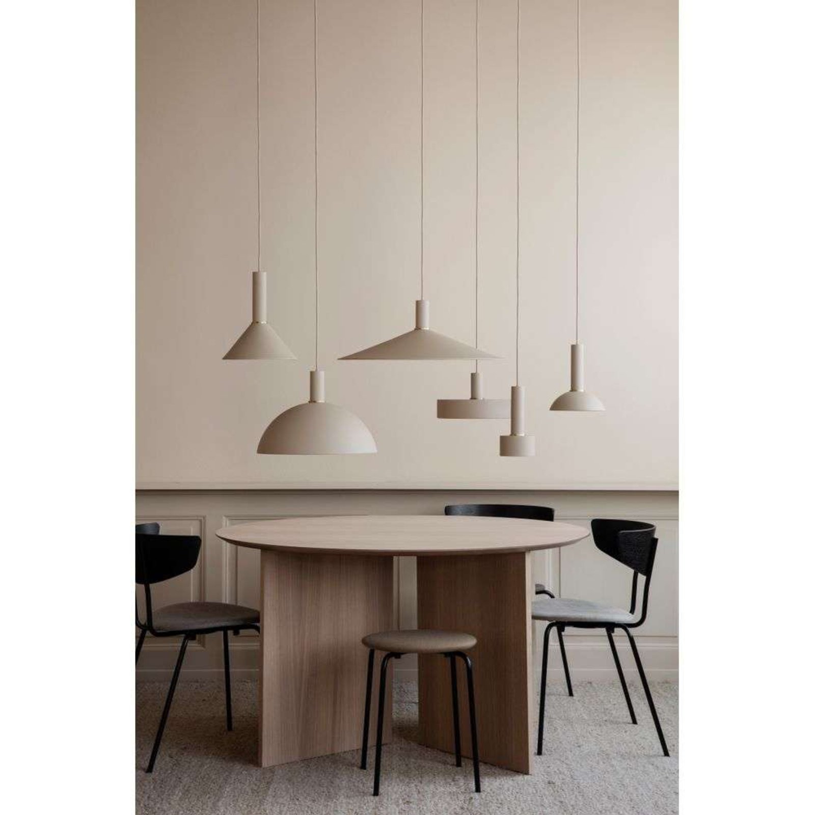 Collect Lustră Pendul Dome Low Cashmere - ferm LIVING