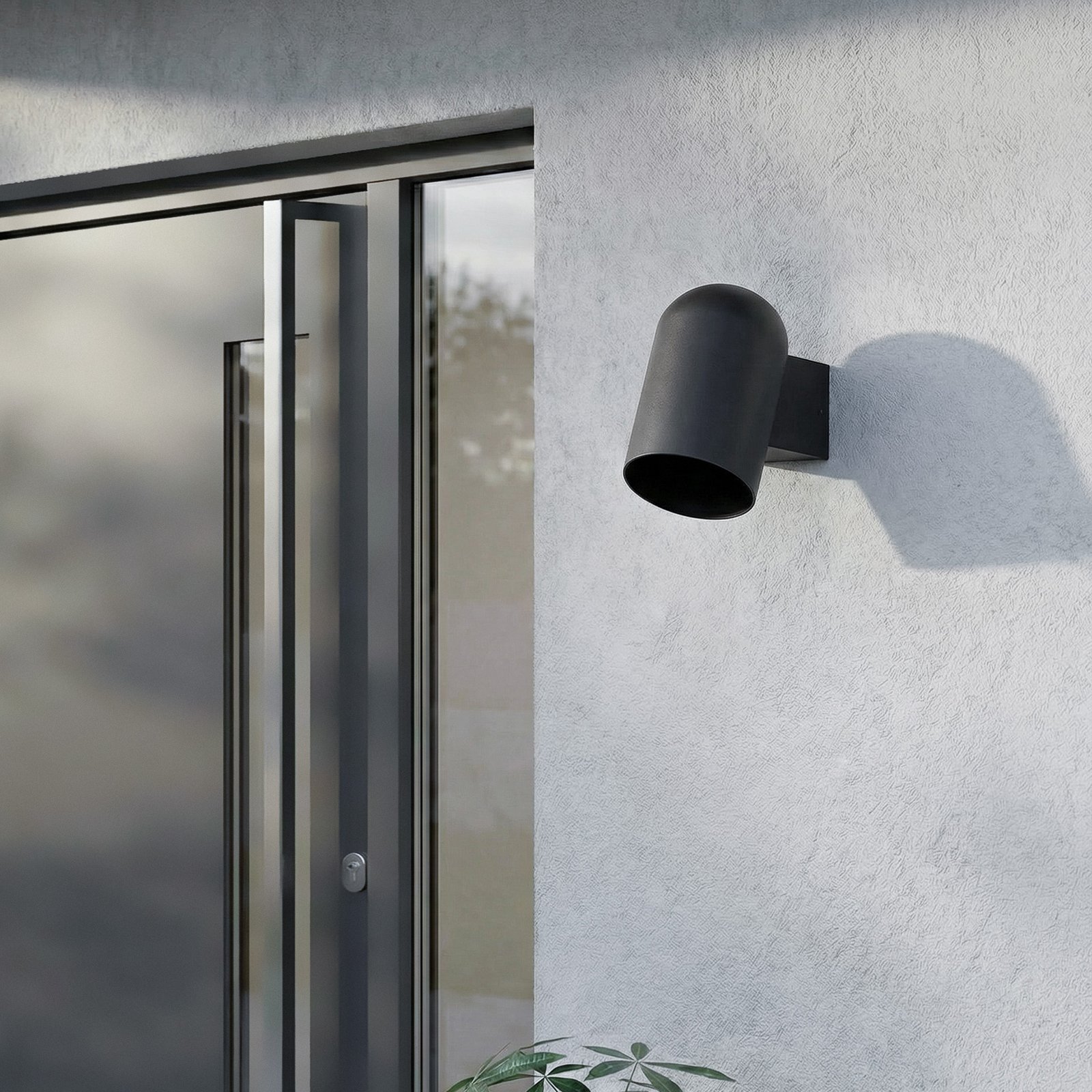 Lindby Außenwandleuchte Lupil, schwarz, Metall, GU10, IP44