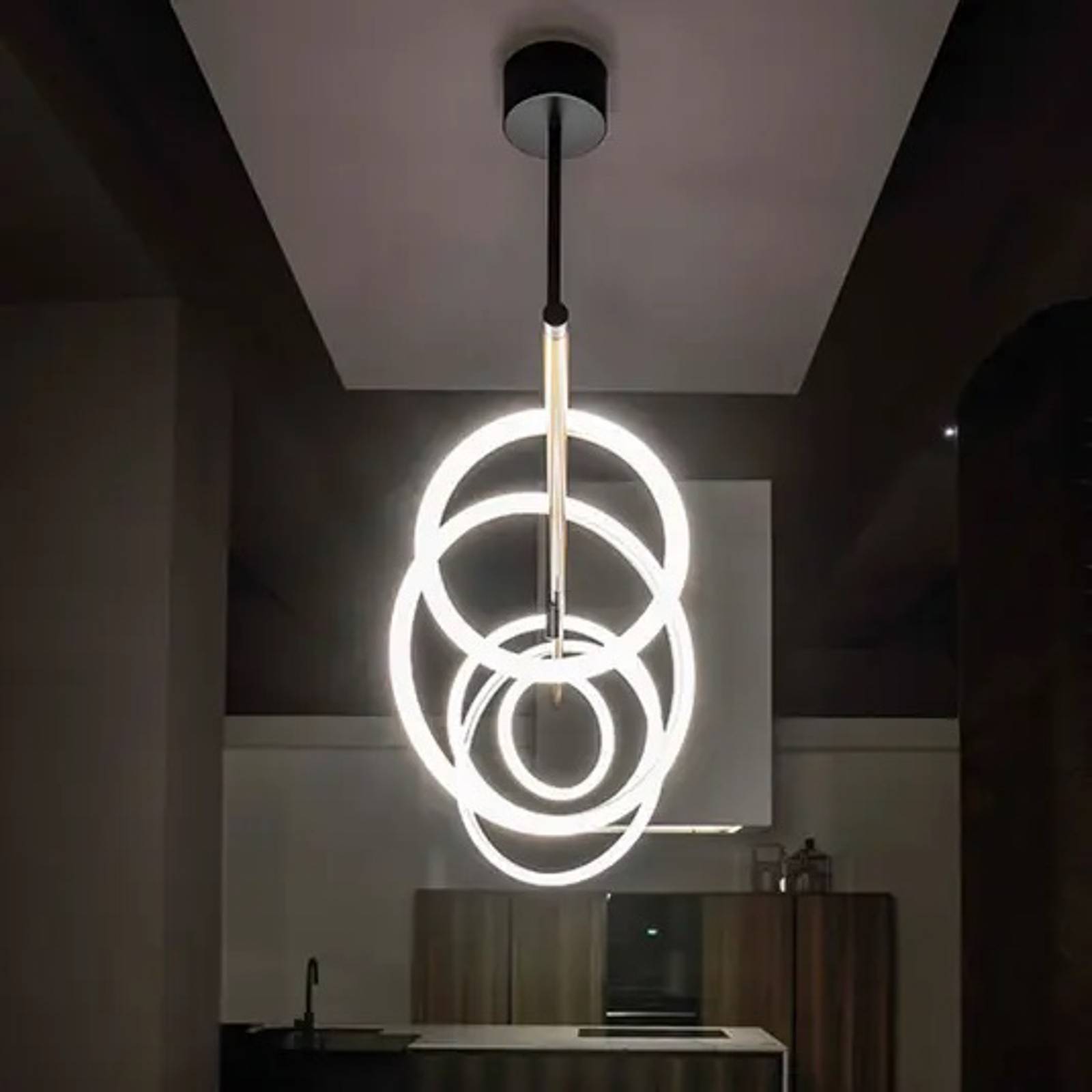 Marchetti Ulaop LED závěsné světlo, pět kroužků, bílé