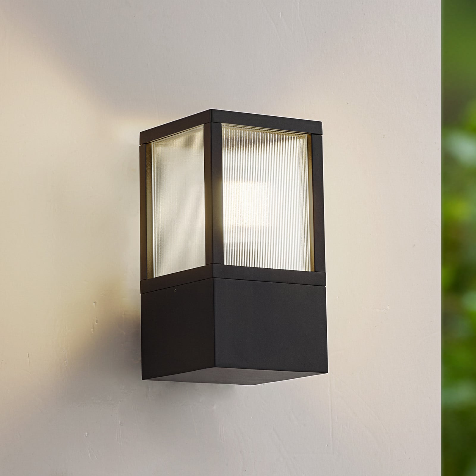 Klemens Draußen Wandleuchte Rifled Schwarz Lucande - Balkon - Modern - Aluminium - Eckig