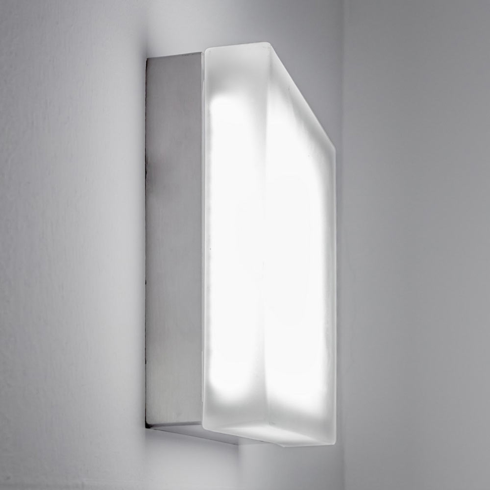 Moderne LED-Wandleuchte Briq 02L