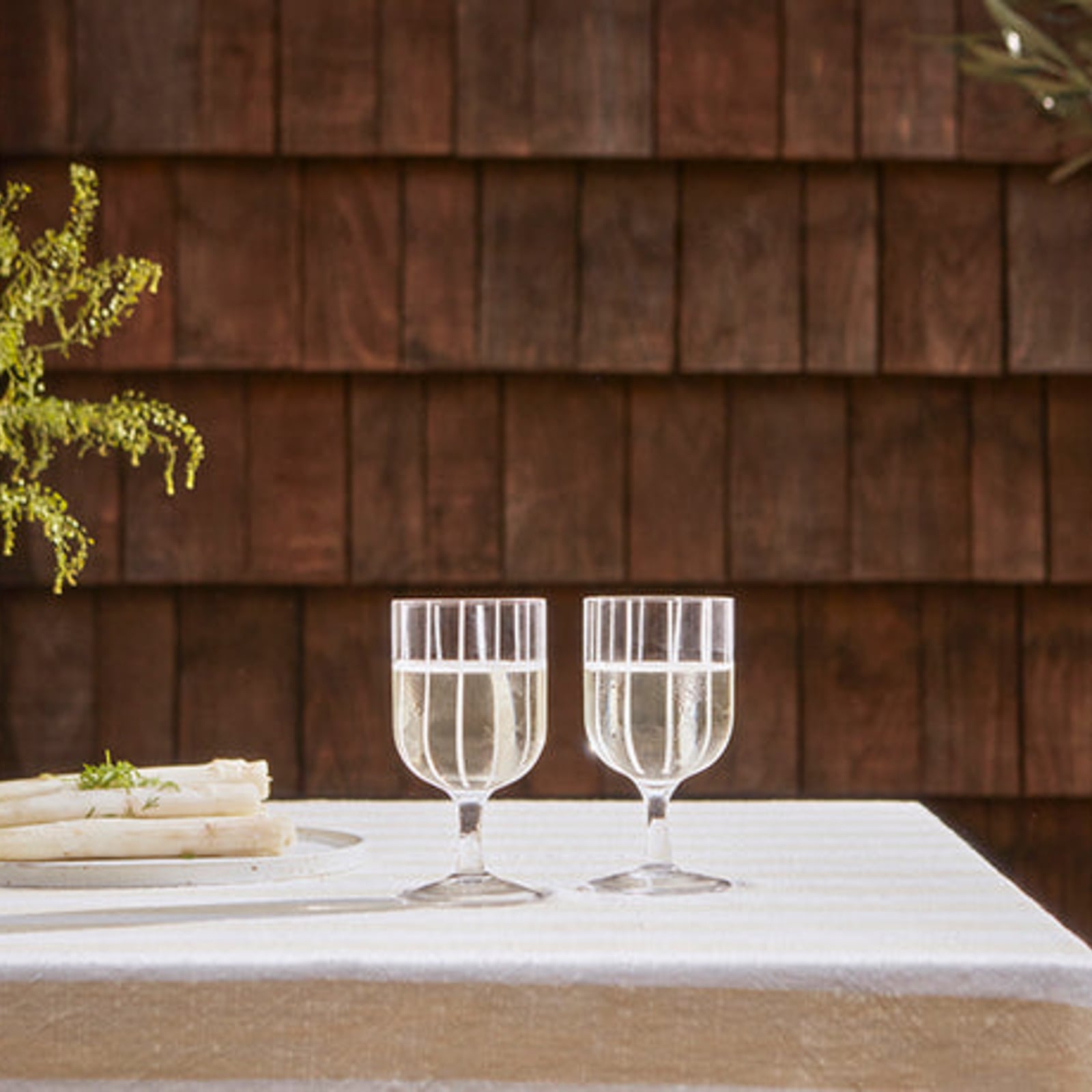 Verre à vin Mizu, transparent, hauteur 15 cm, lot de 2 - OYOY Living Design Verre à vin Mizu, transparent, hauteur 15 cm, lot de 2 - OYOY Living Design