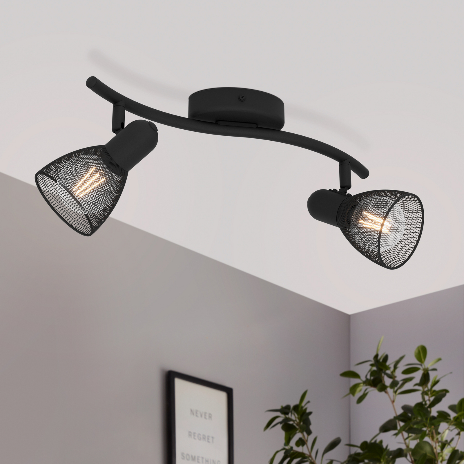 Stropné bodové svietidlo Corvigno, dĺžka 36,5 cm, čierne, 2 svetlá.