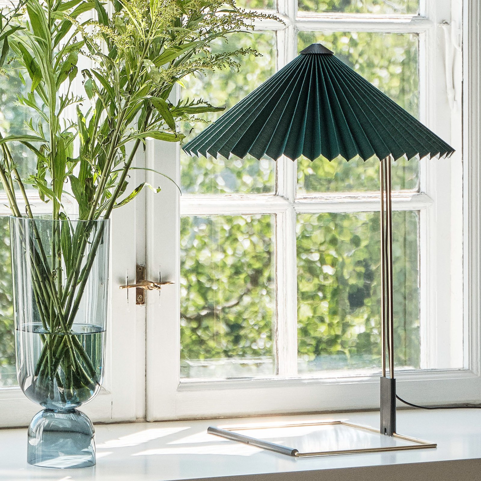 Matin Bordslampa L Green - HAY