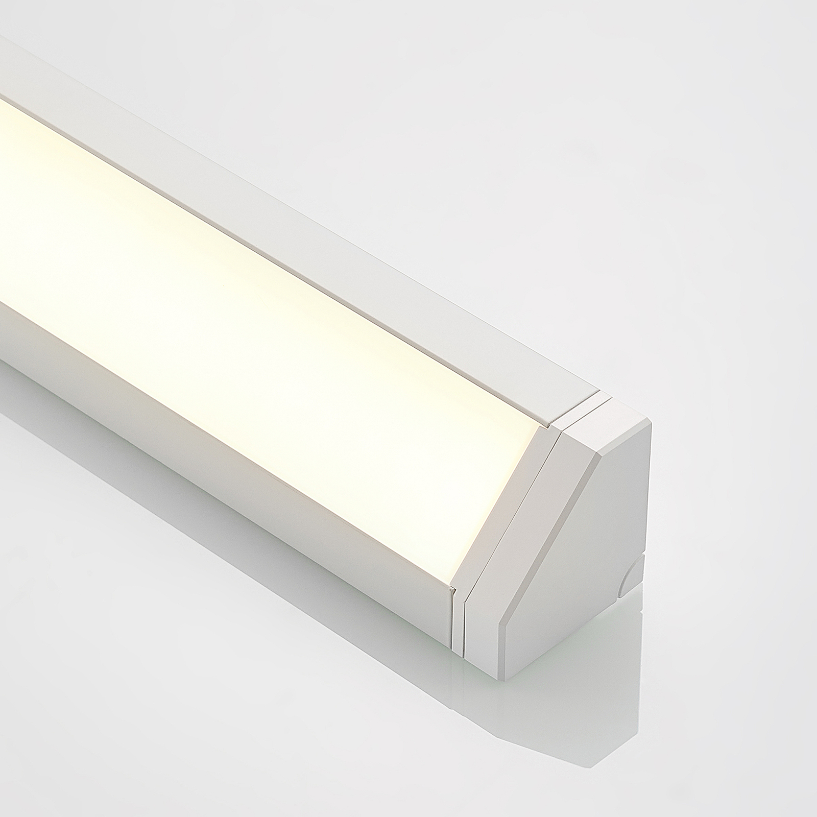 Arcchio Asira LED-underskabsbelysning, CCT, hvid