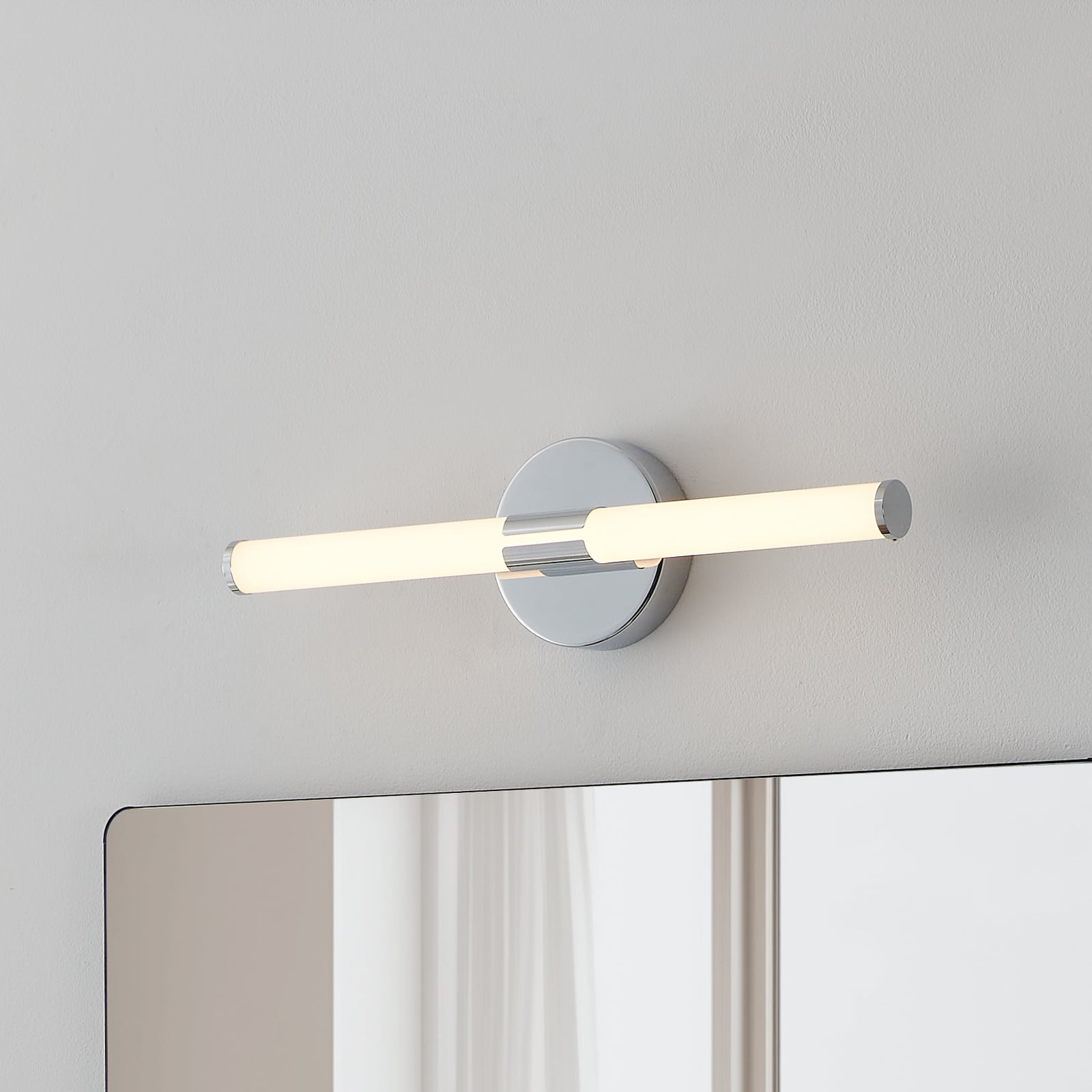 LED-Wandleuchte Ramola, chromfarben, Breite 45 cm, IP44, CCT