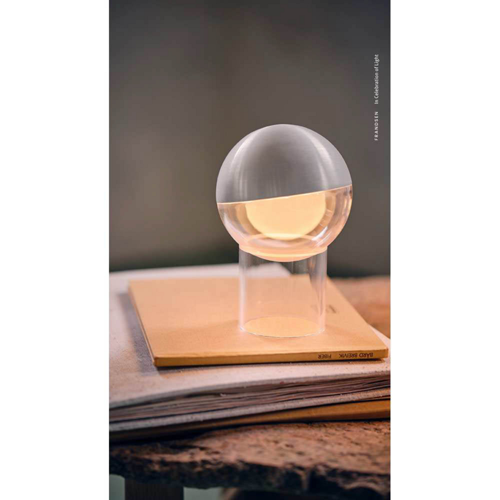 FRANDSEN LED-Akku-Τραπεζοειδής λάμπα Pila, χρώμα αλουμινίου, 20 cm, ρυθμιζόμενη FRANDSEN LED-Akku-Τραπεζοειδής λάμπα Pila, χρώμα αλουμινίου, 20 cm, ρυθμιζόμενη