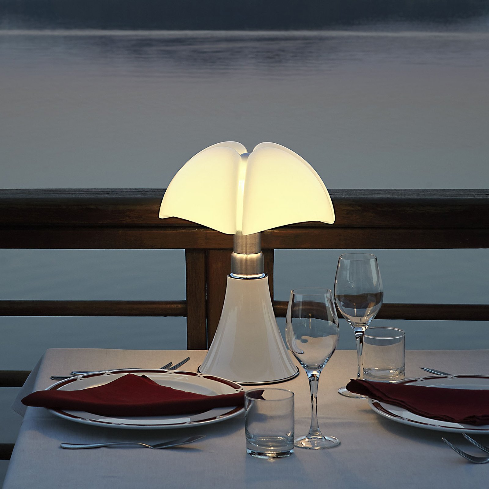 Minipipistrello Cordless LED Tischleuchte White - Martinelli Luce