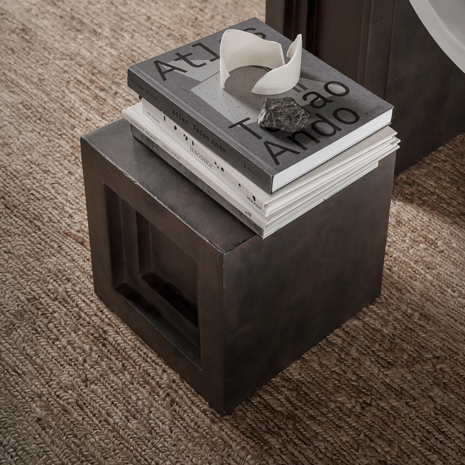 Podium Podest w kolorze kawy, 30 cm, beton włóknisty – 101 Copenhagen