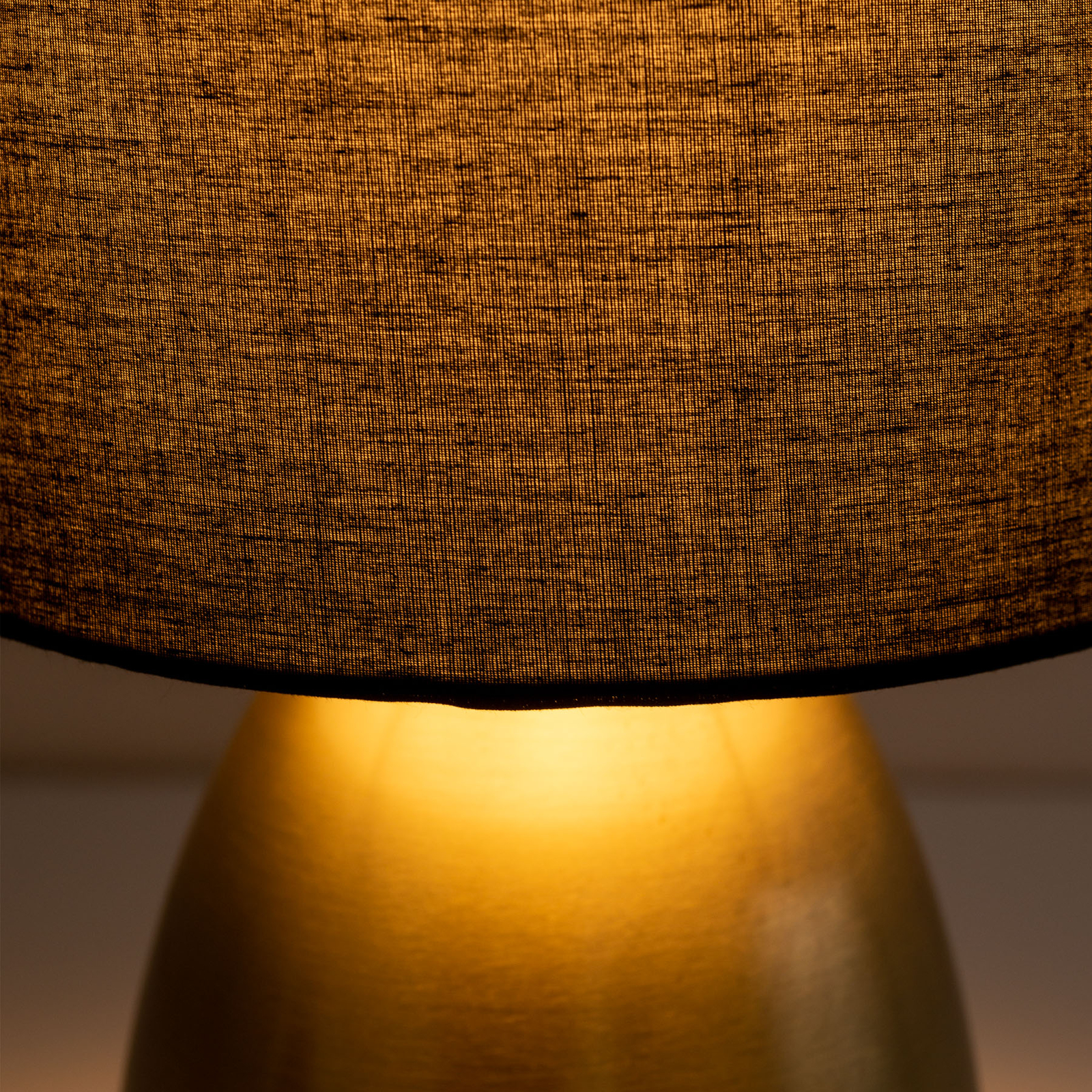 Lámpara de mesa Aurum, pantalla textil, negro/oro