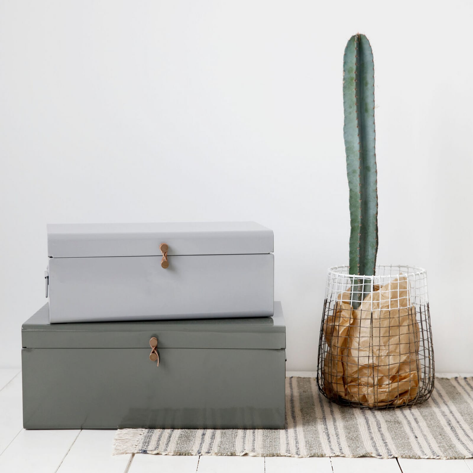 Set di 2 contenitori HDMetal in metallo verde/grigio - House Doctor