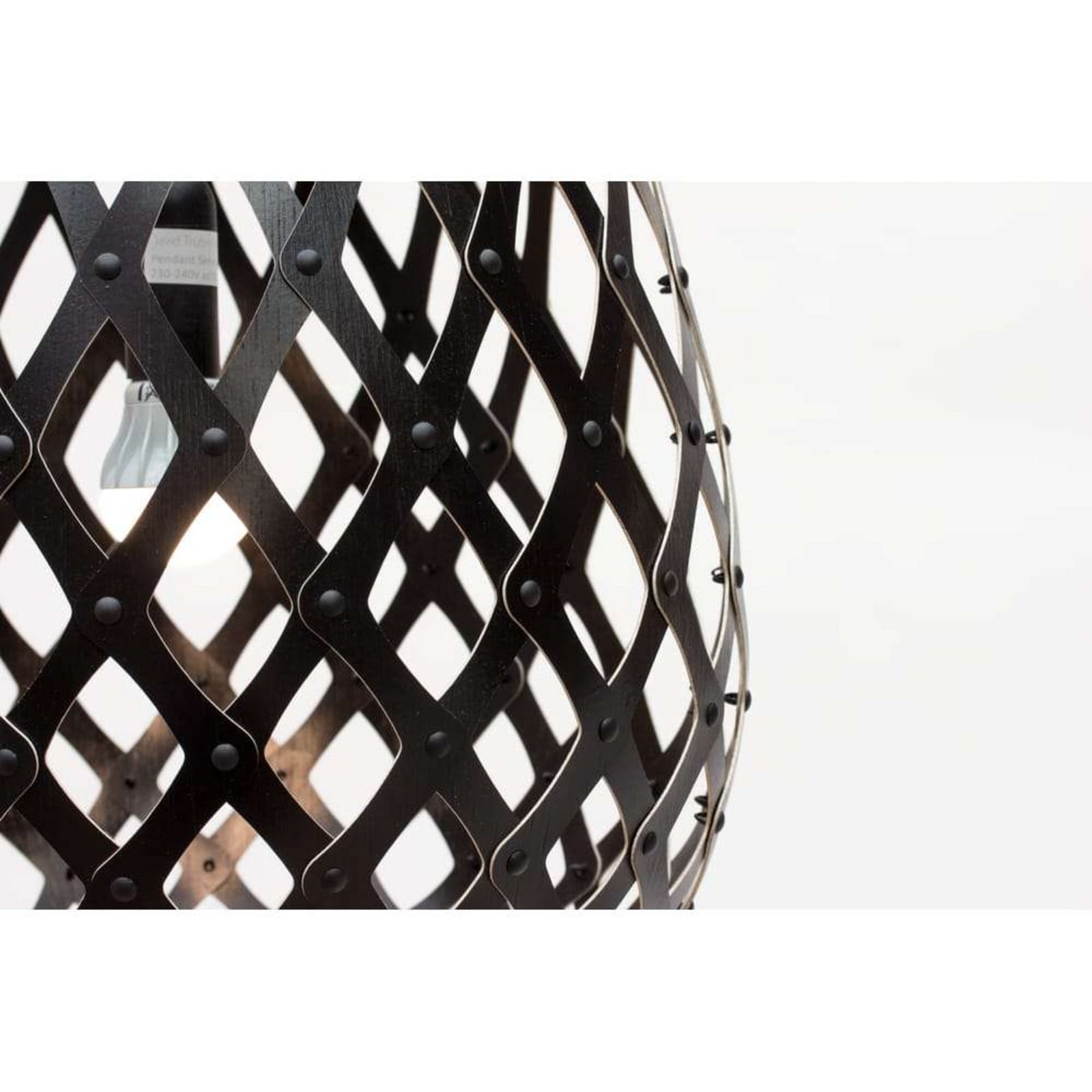 Koura Pendelleuchte H160 Schwarz 1 Seite david trubridge - Wohnzimmer - Bambus