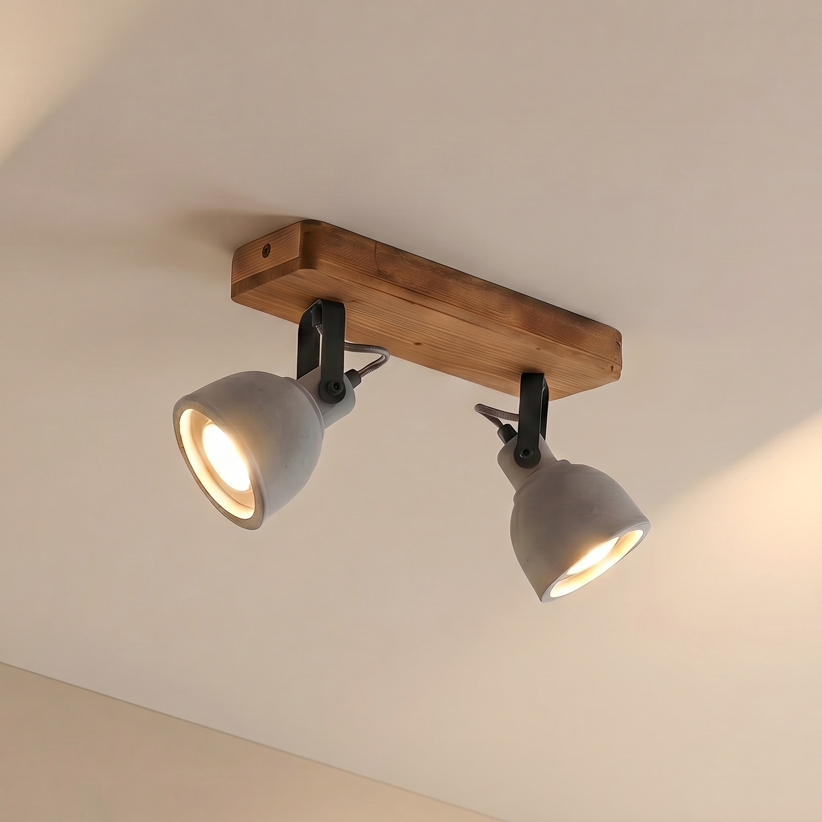 Lindby Spot Mitis, 30 cm, 2 becuri, gri, lemn, beton, GU10