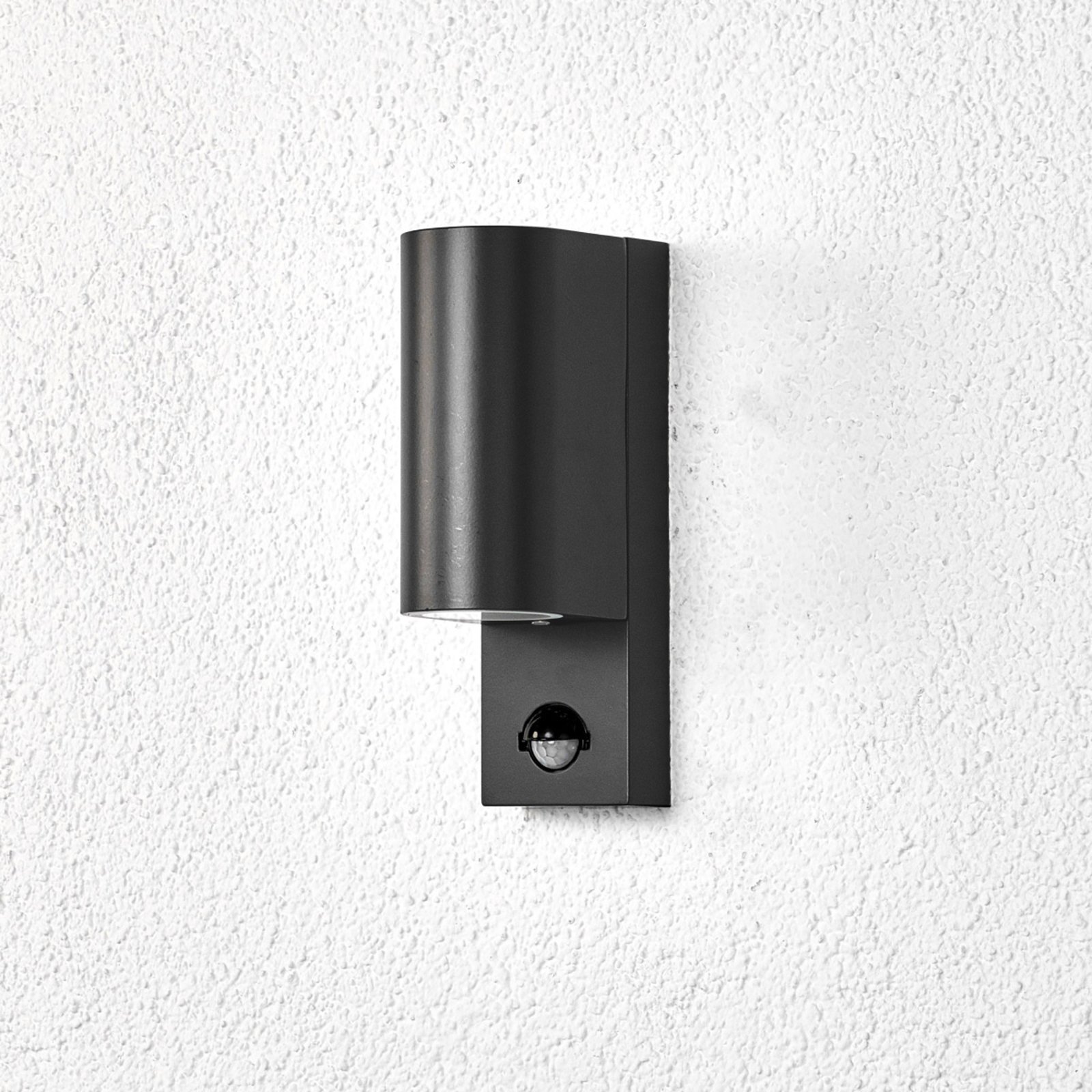 Palina Buiten Wandlamp w/Sensor Graphite - Lindby