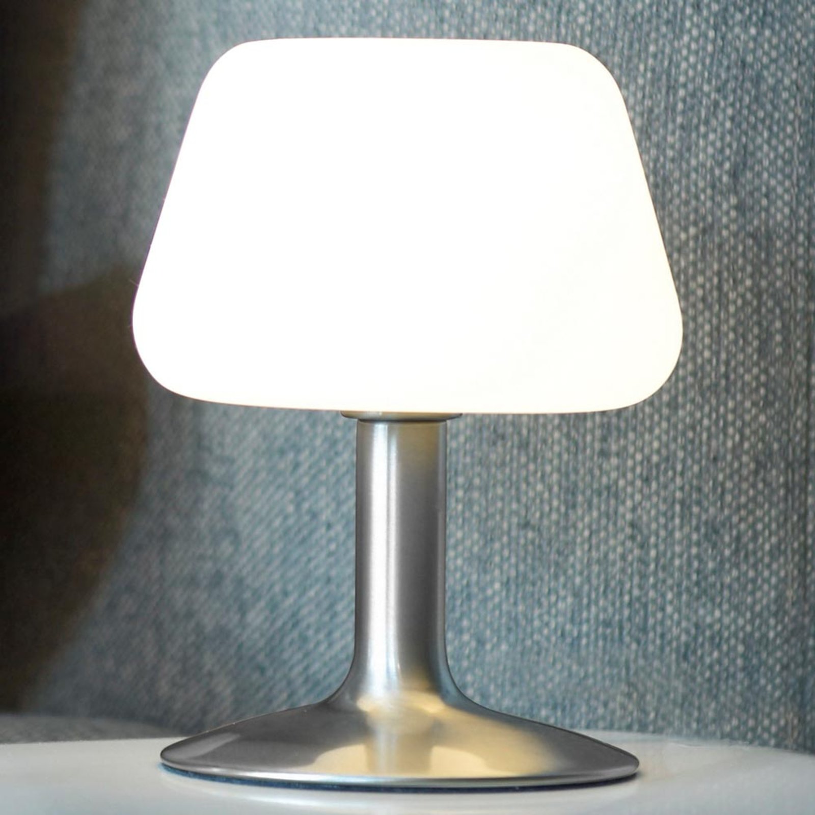 Mała lampa stołowa LED Till, ściemniacz, stal