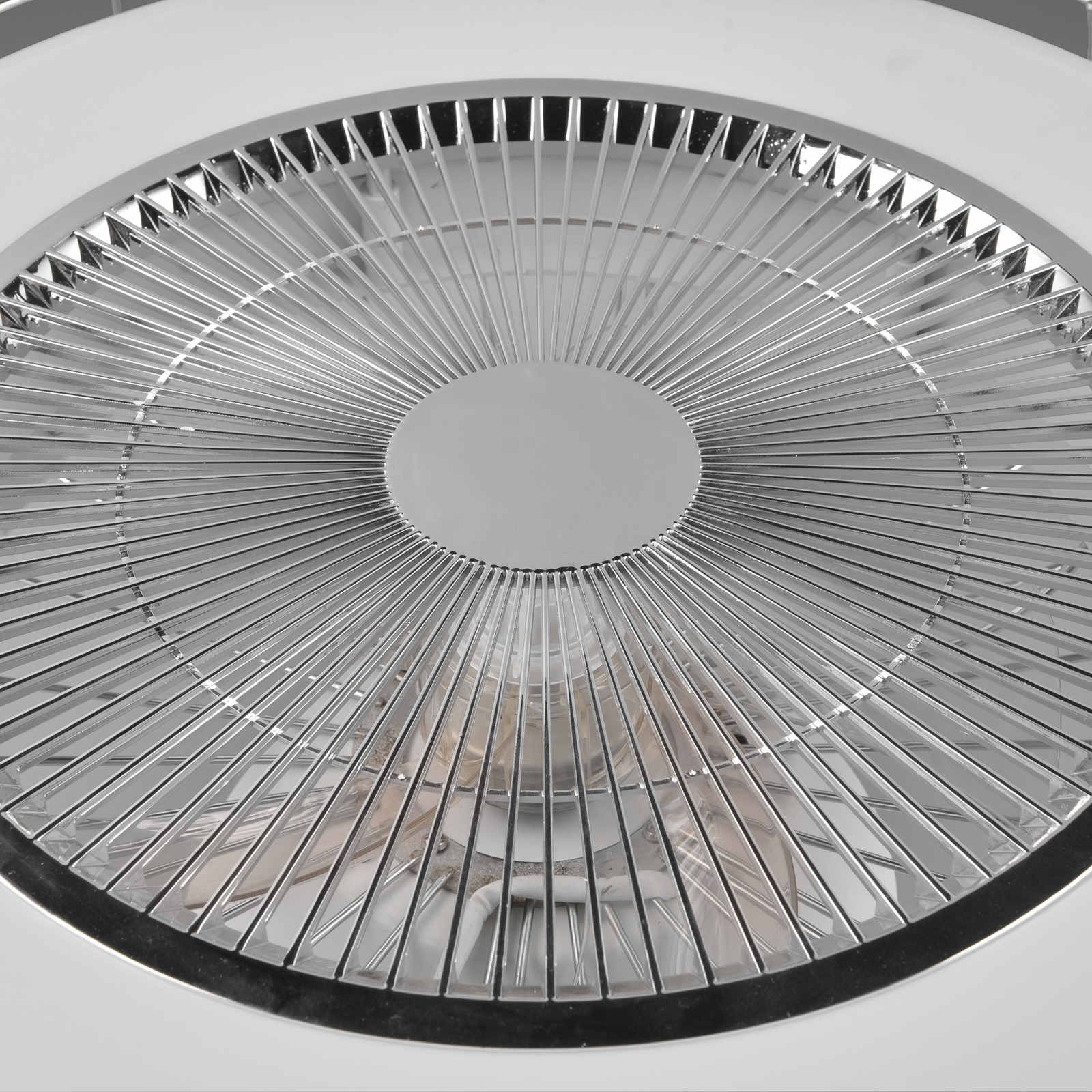 Smart LED ceiling fan Sandfjord, quiet, chrome, Ø 50 cm
