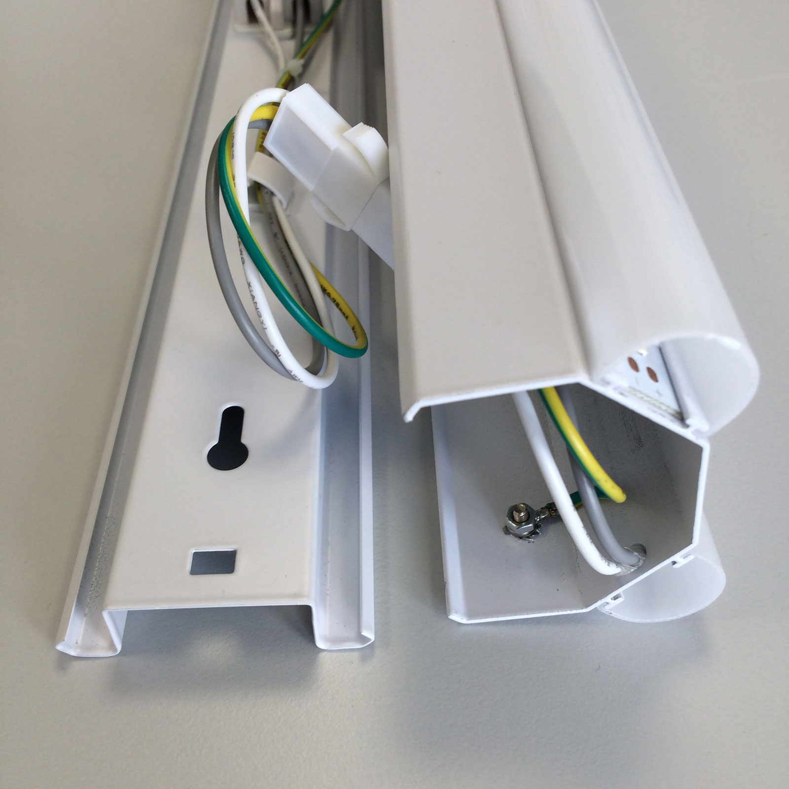 Basic 2 - zweiflammige LED-Deckenlampe