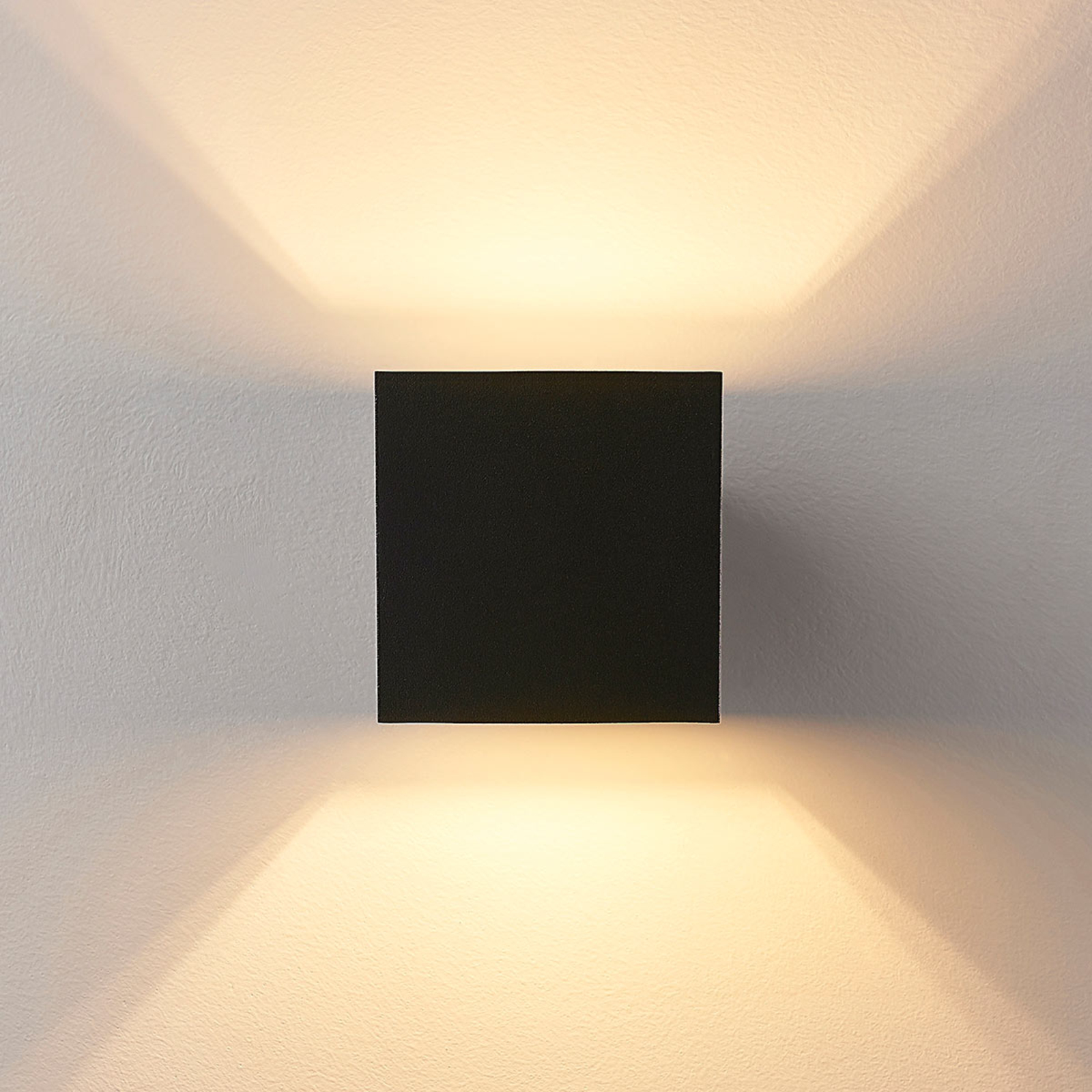 Arcchio Rocco nástenné svetlo, tvar kocky, čierna