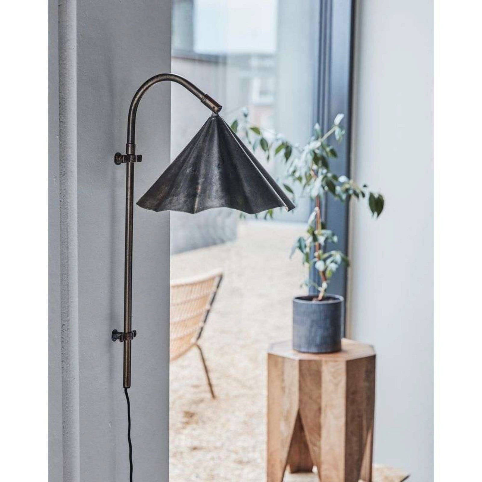 Flola Væglampe Ø25 Antique Brown House Doctor - Stue - Metal