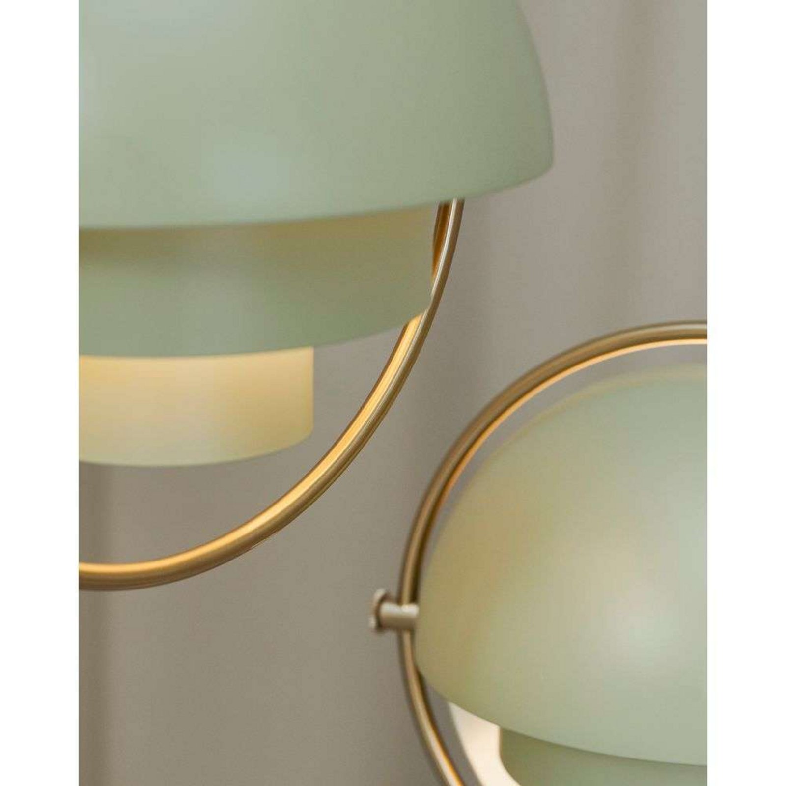 Multi-Lite Candeeiro Suspenso Small Brass/Desert Sage - GUBI