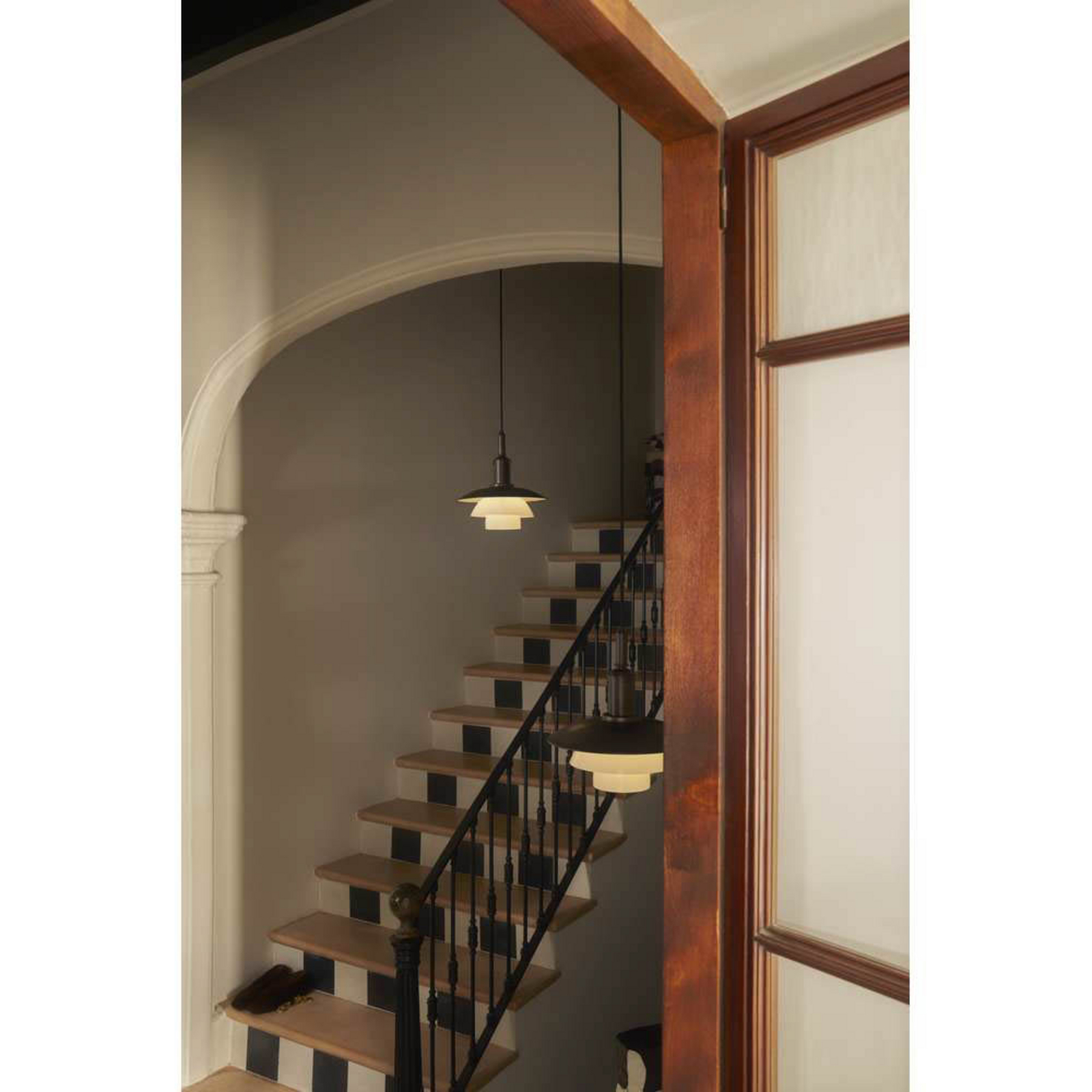 PH 3/3 Riippuvalaisin Aged Brass/Opaali Glass - Louis Poulsen