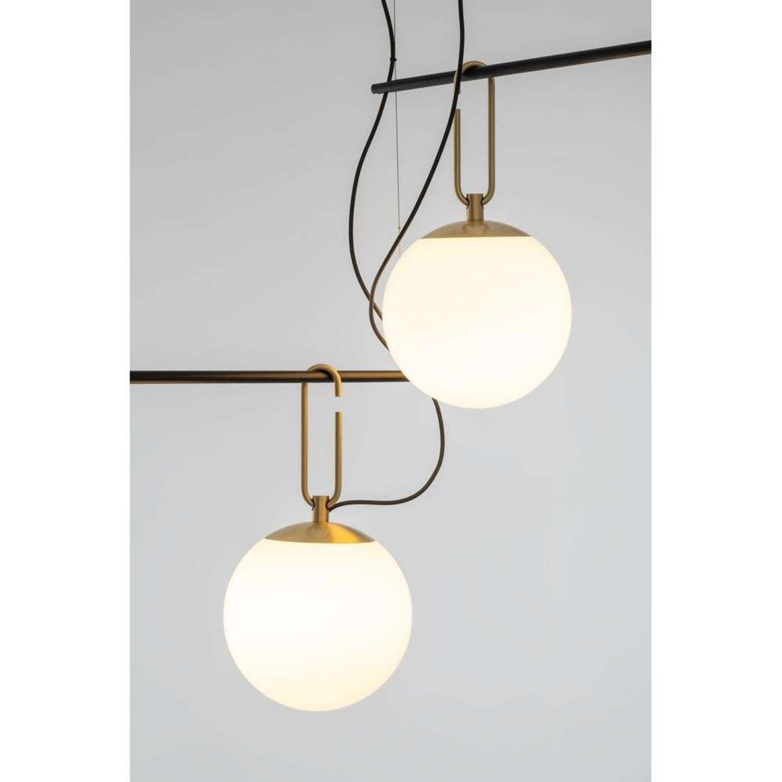 Nh S3 14 Lustră Pendul Black/Brass - Artemide - Artemide