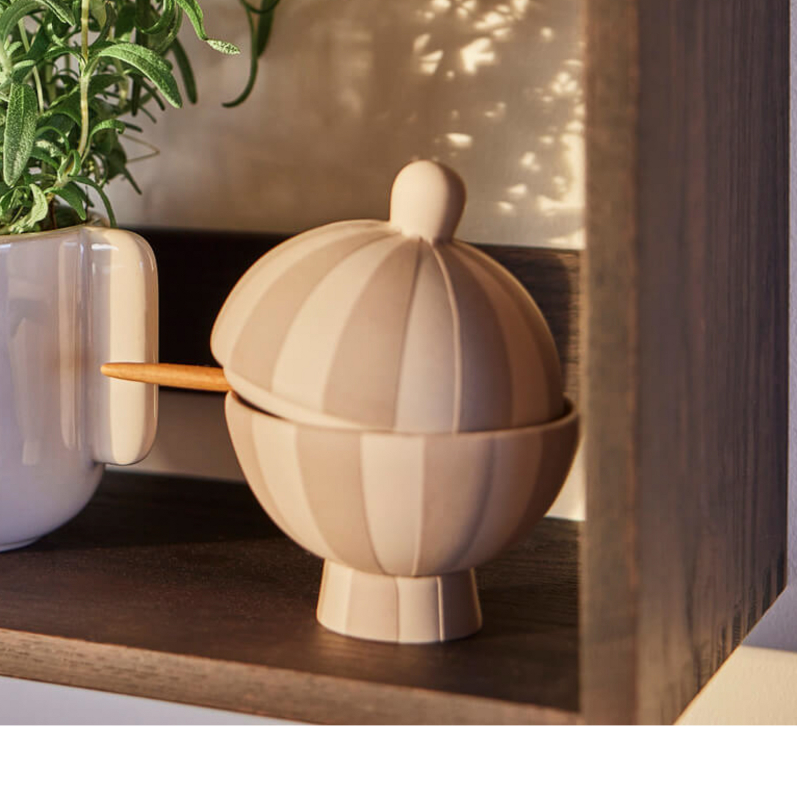 Toppu-säilytyslaatikko, beige/valkoinen – OYOY Living Design Toppu-säilytyslaatikko, beige/valkoinen – OYOY Living Design