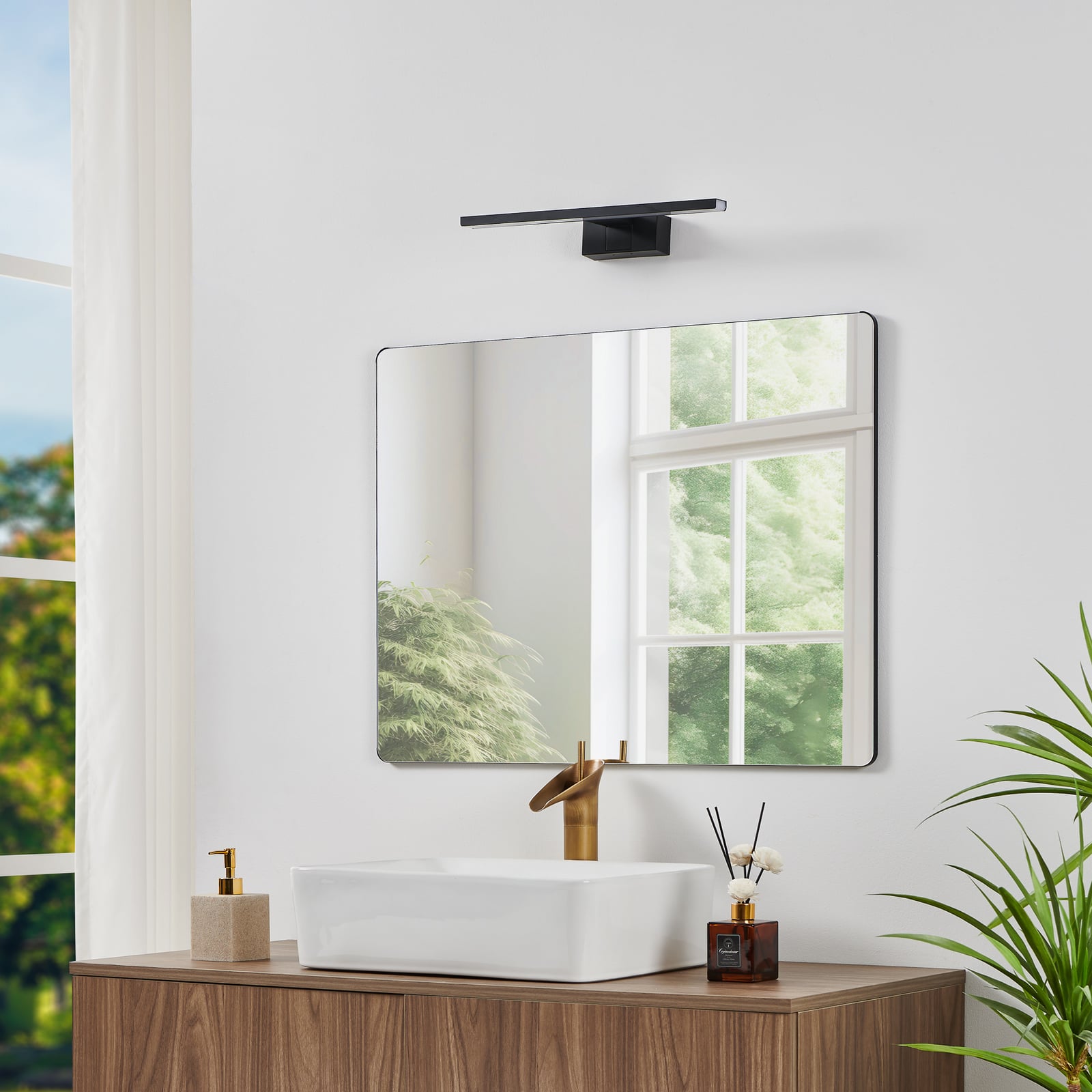 LED-Wandleuchte Conettilla, schwarz, Breite 40 cm, IP44, CCT