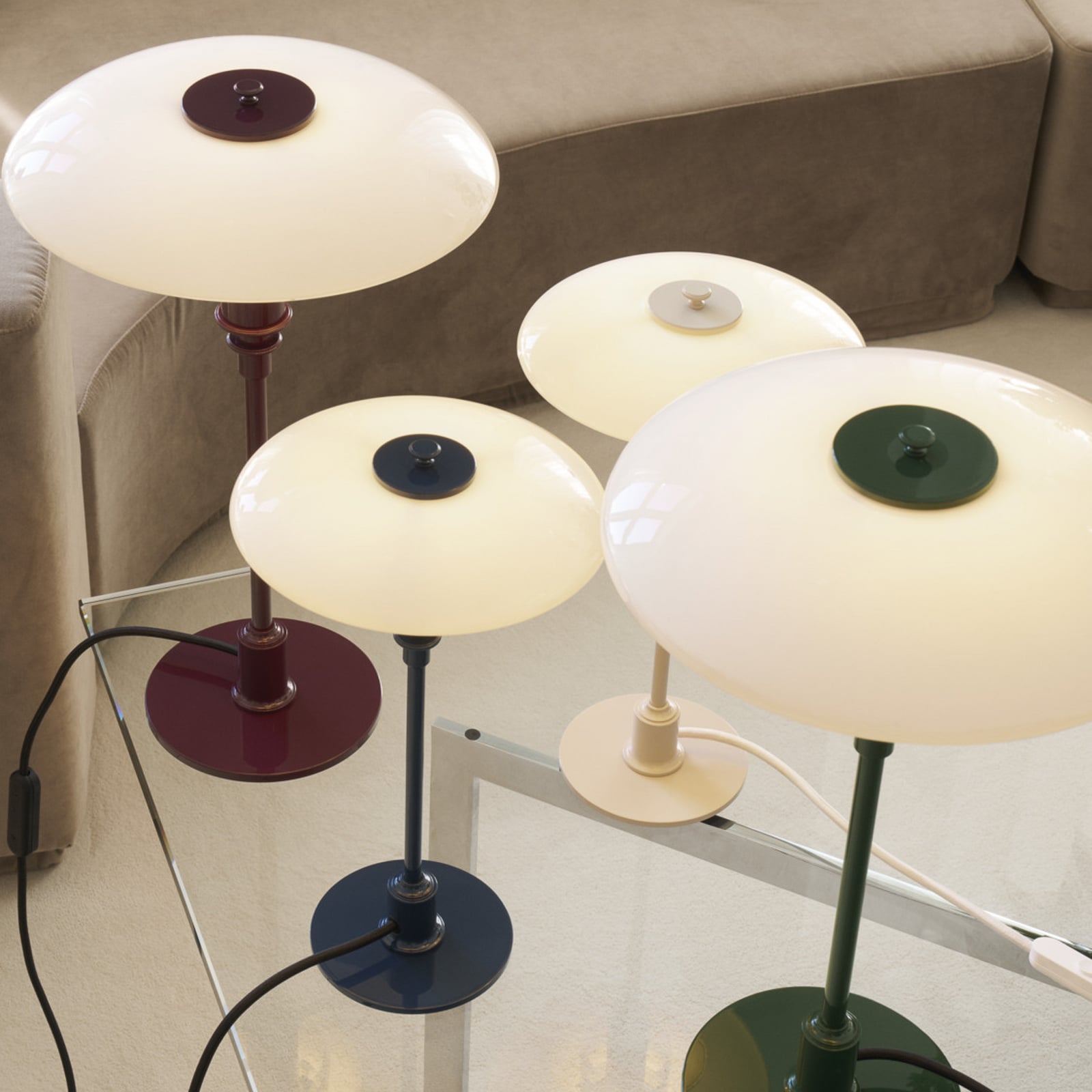 PH 2/1 pöytälamppu, kiiltävä beige, Ø 20 cm – Louis Poulsen PH 2/1 pöytälamppu, kiiltävä beige, Ø 20 cm – Louis Poulsen