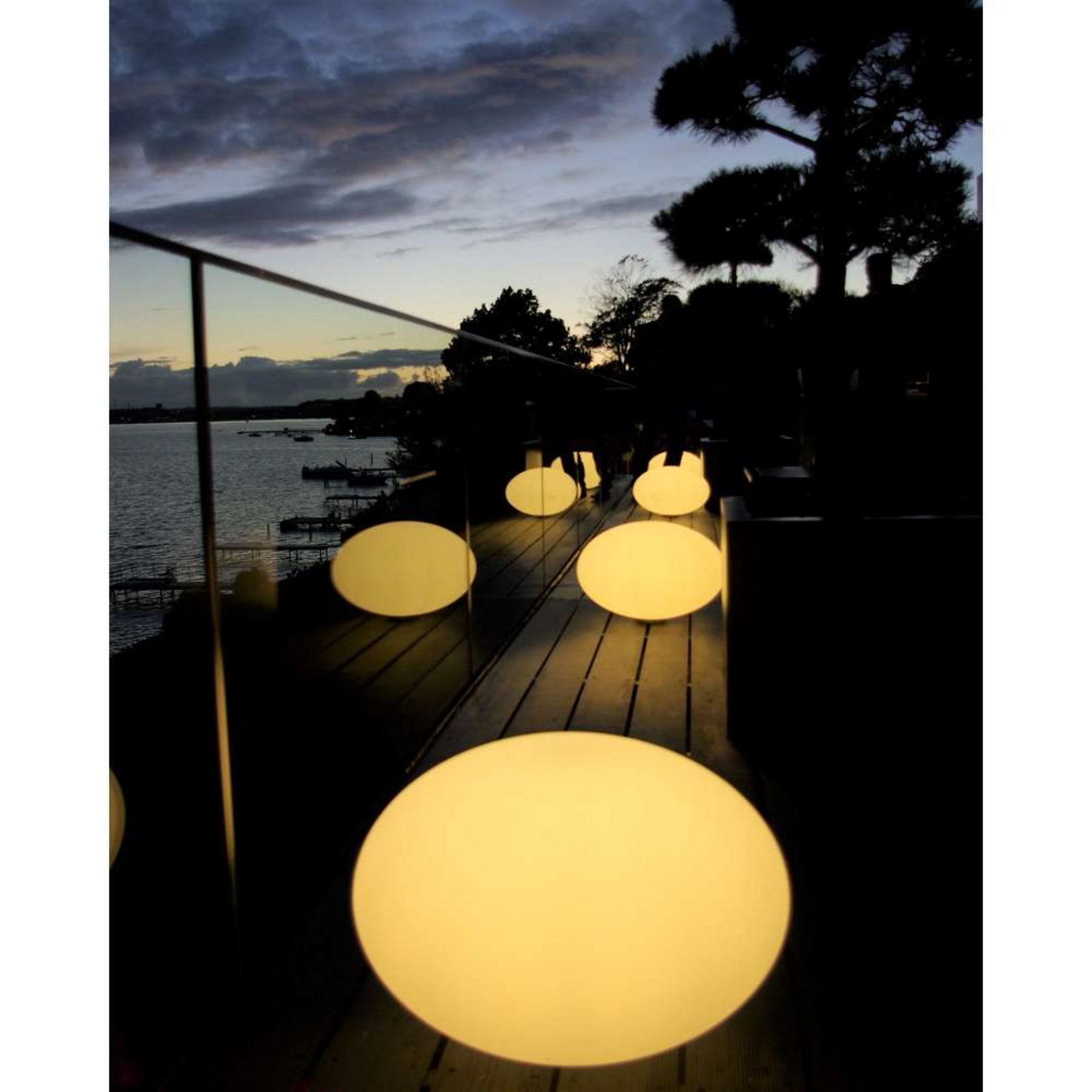 Eggy Pop Out Lámpara para Exterior Ø55 (3m) Opal White - CPH Lighting