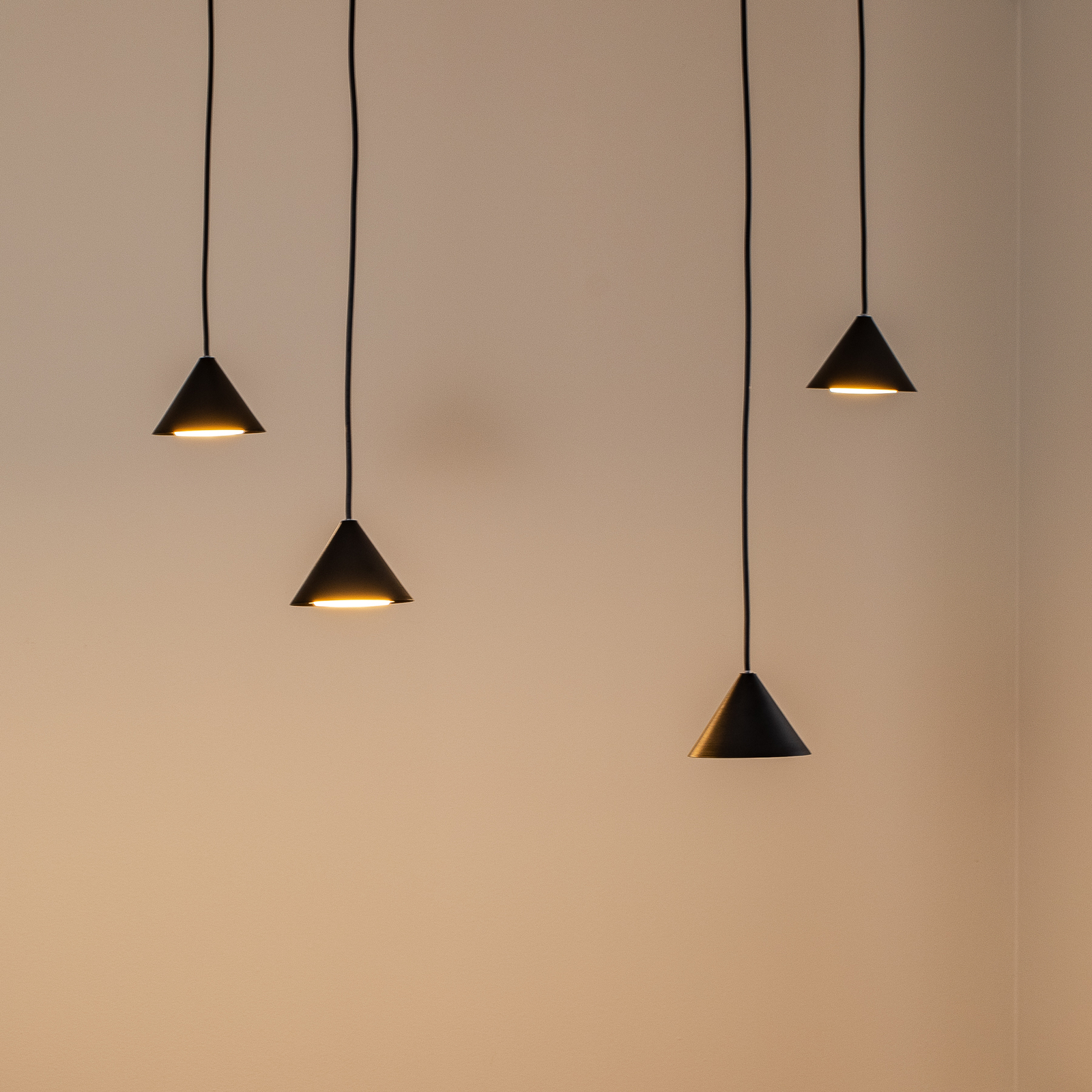 Suspension Elit Spider, 4 lampes, noir, métal