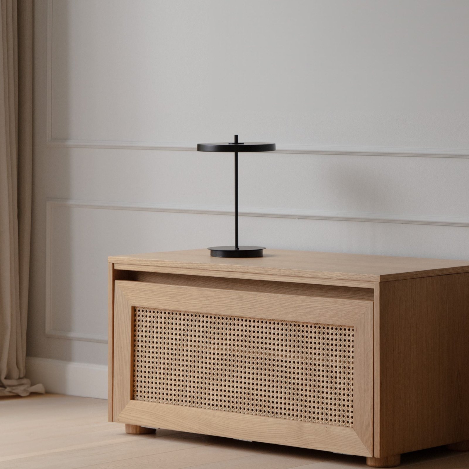 Asteria Move Portátil Candeeiro de Mesa Black - UMAGE