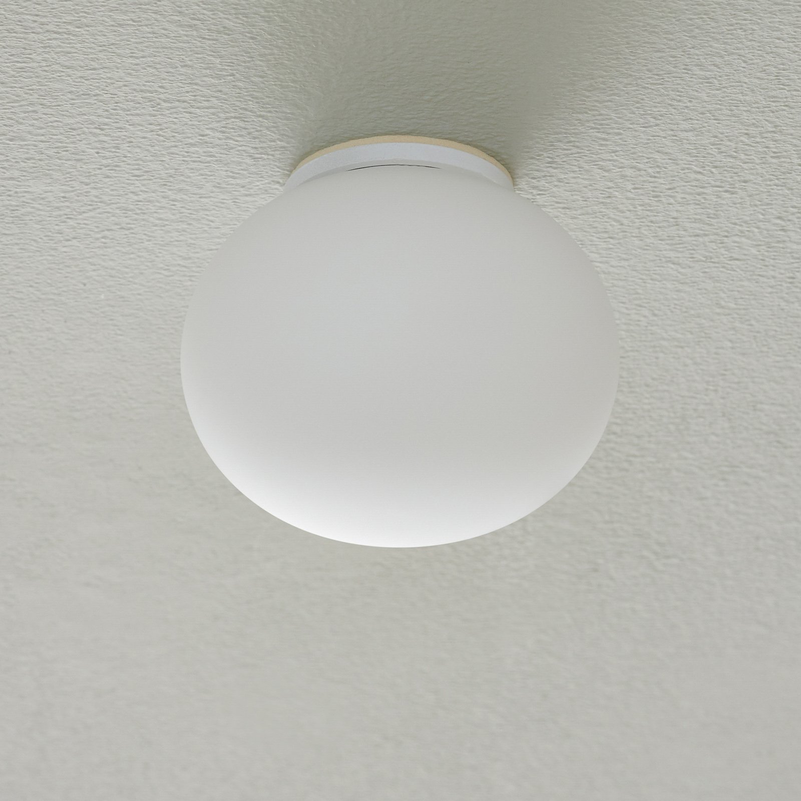 Glo-Ball Mini C/W Wall Lamp/Ceiling Lamp White - Flos