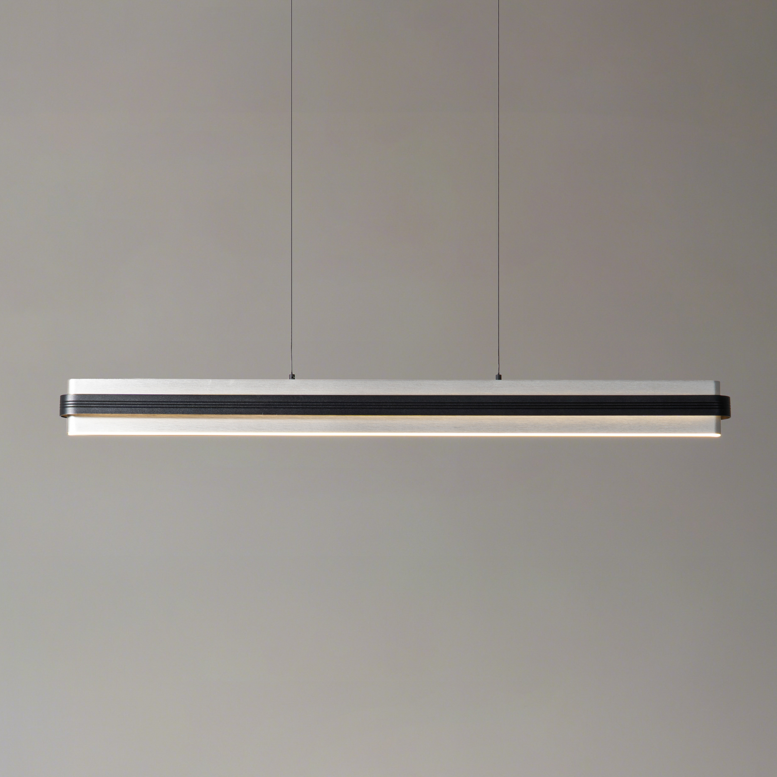 Lucande Nymara LED-Hängeleuchte, beige, Aluminium, Ø 40 cm