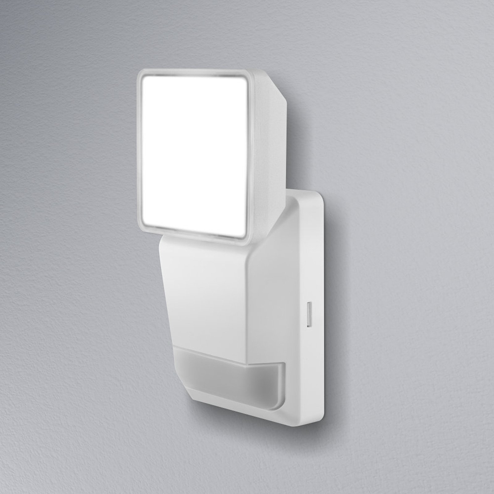 LEDVANCE Endura Pro spot Sensor LED-spot 8 W vit