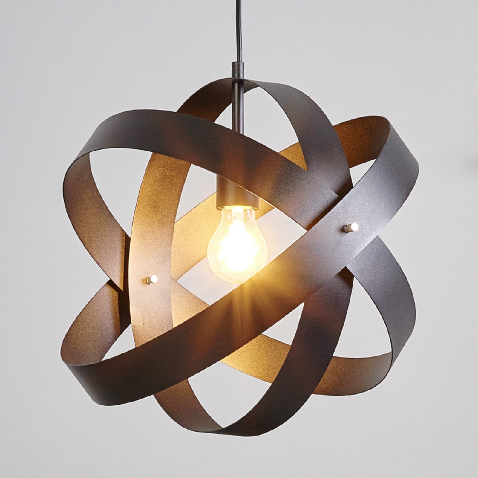 Schwarze LED Pendelleuchte Cara mit drei Ringen Schwarze LED Pendelleuchte Cara mit drei Ringen