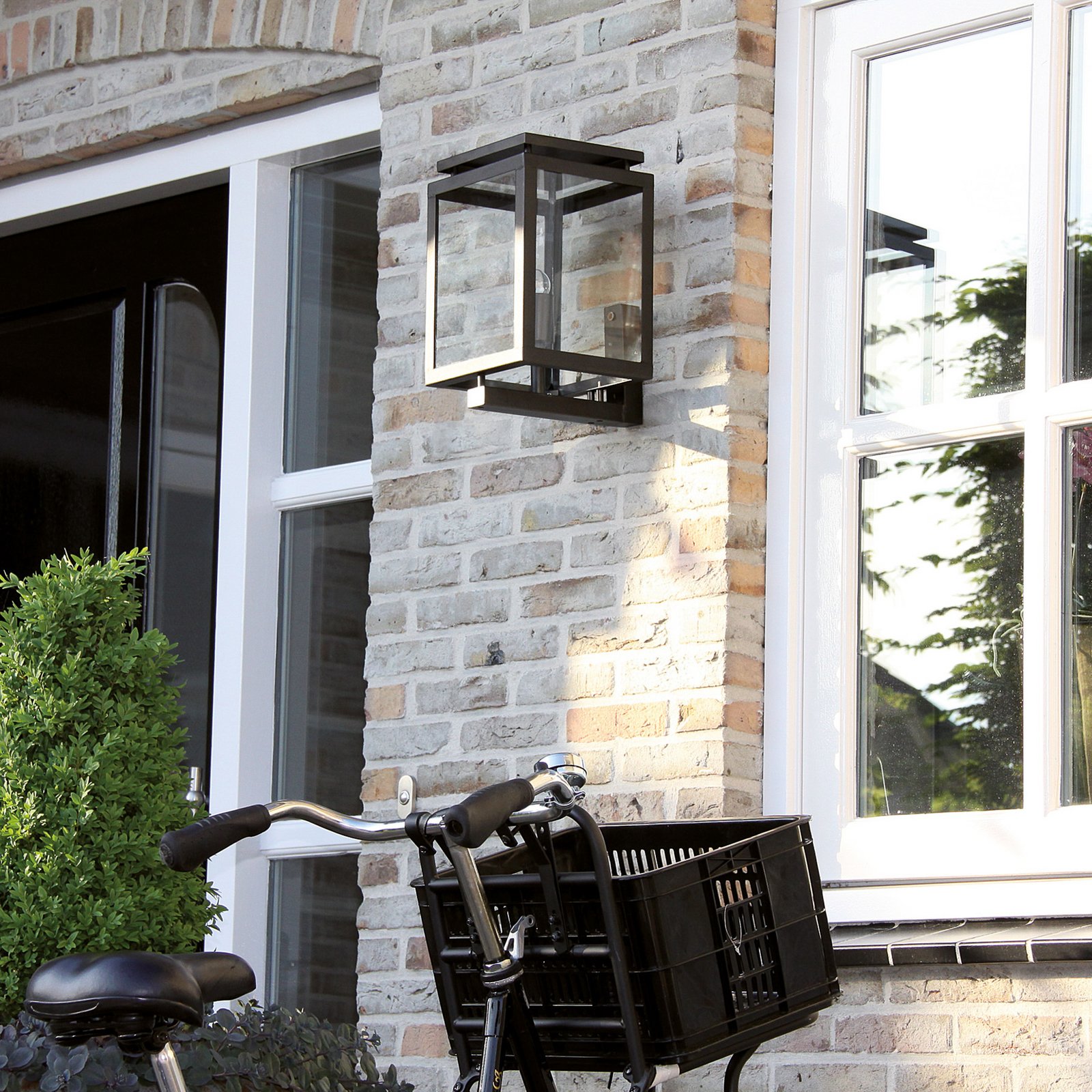 Kinkiet zewnętrzny Vecht z czujnikiem ruchu