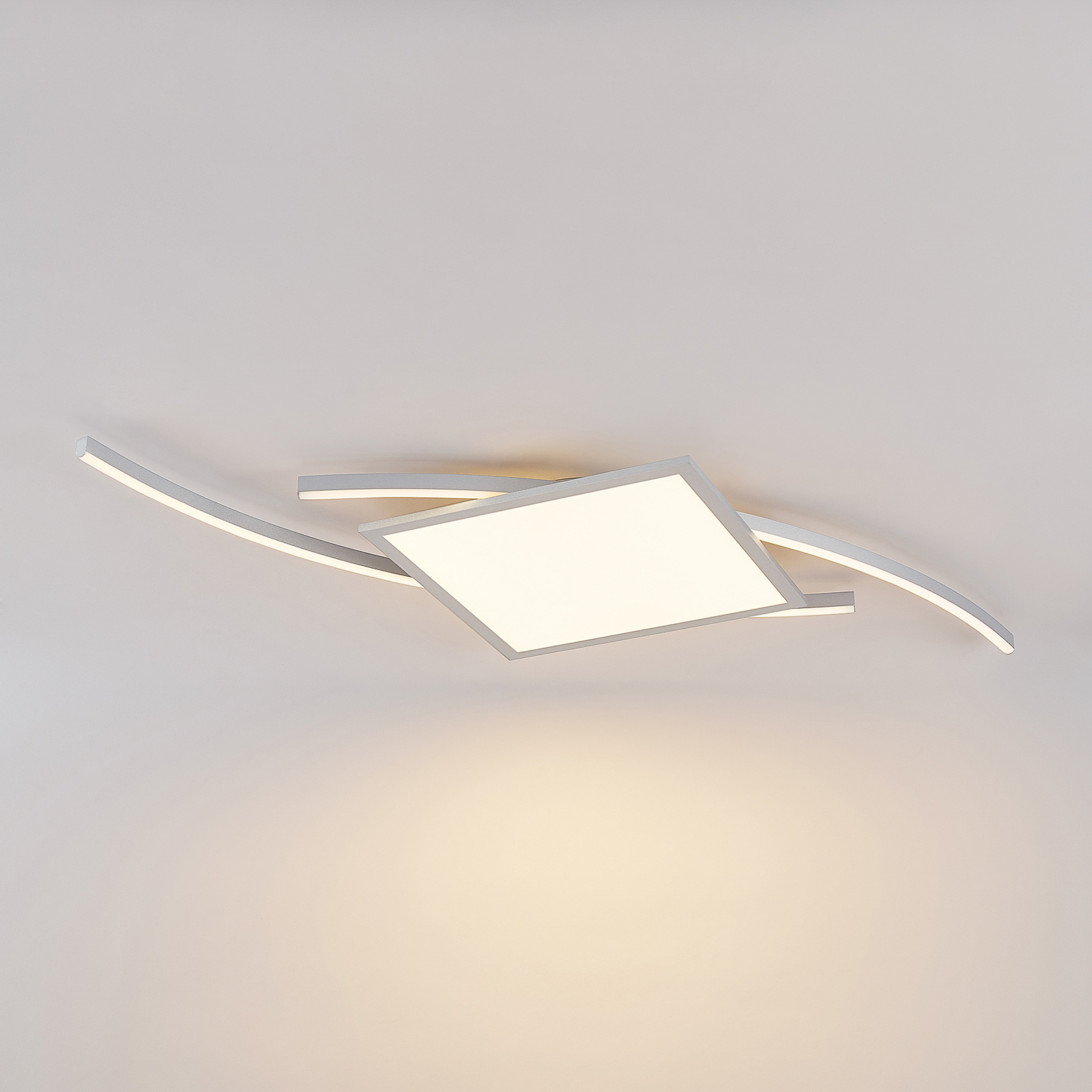 Lucande Tiaro LED plafondlamp, hoekig, 56,6 cm CCT