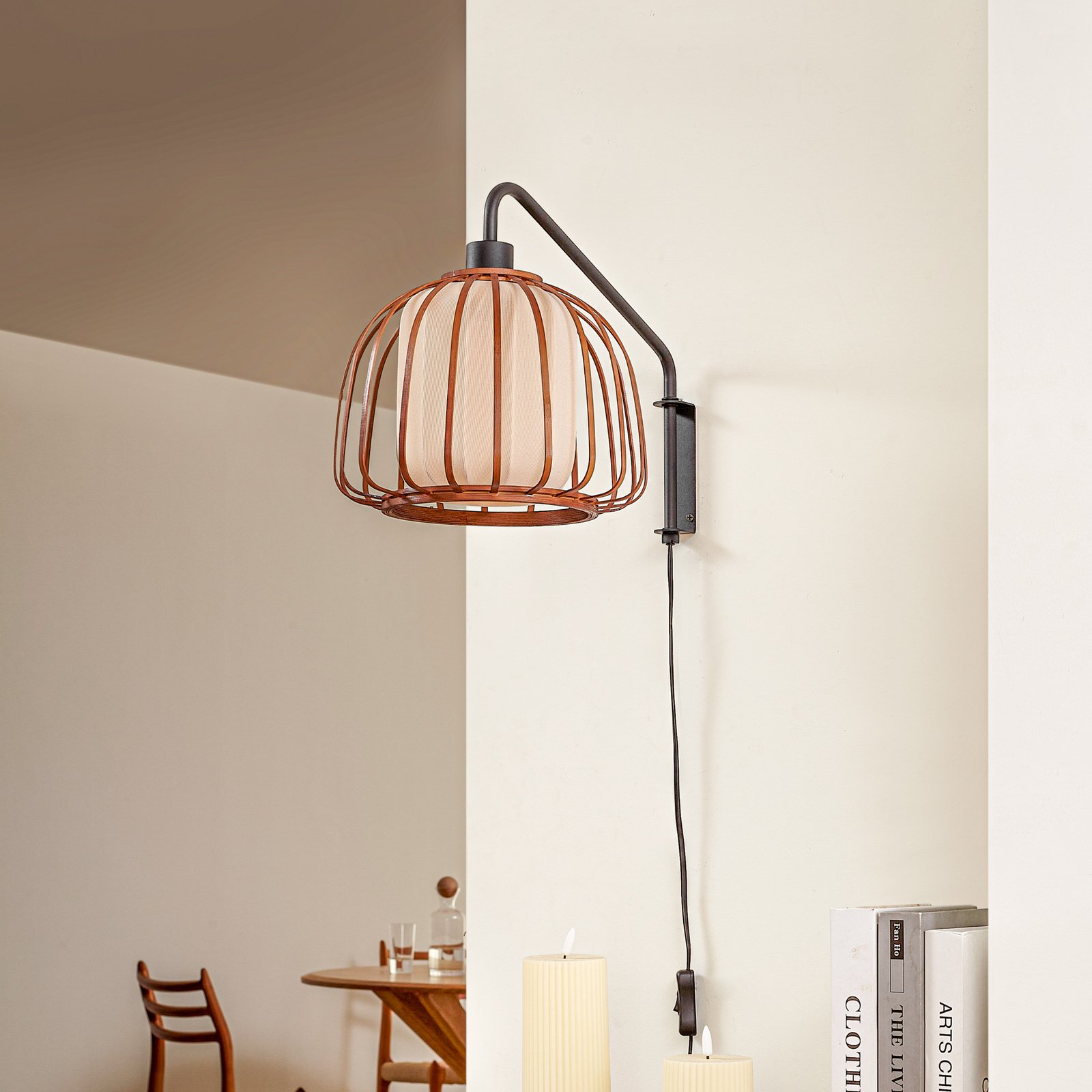 Lindby Applique murale Davella, Ø 26 cm, noir, bambou, textile