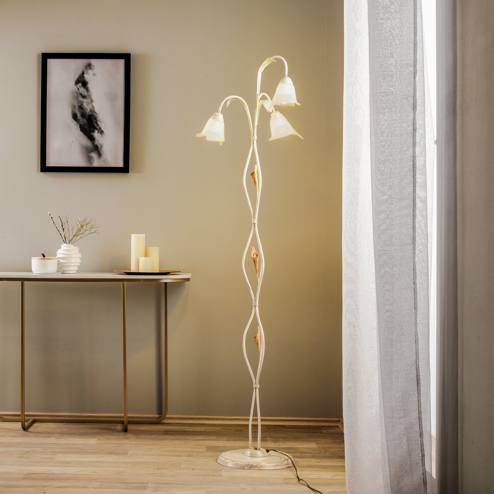 Lucrezia floor lamp in ivory, flower lampshade