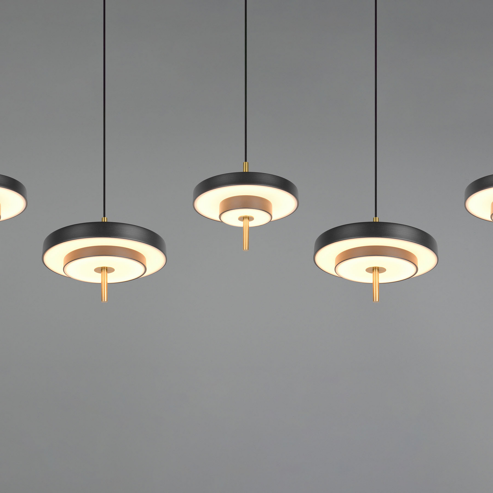 Candeeiro suspenso LED Keaton, preto/dourado 140 cm CCT, 5 lâmpadas. Candeeiro suspenso LED Keaton, preto/dourado 140 cm CCT, 5 lâmpadas.