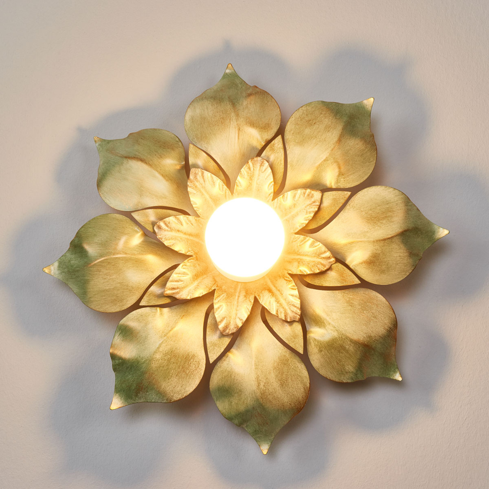 Orion Blossom Florentine Wall Light Old Green, for Living / Dining Room, Metal, E27, 60 W, energy efficiency: A++, H: 8 cm