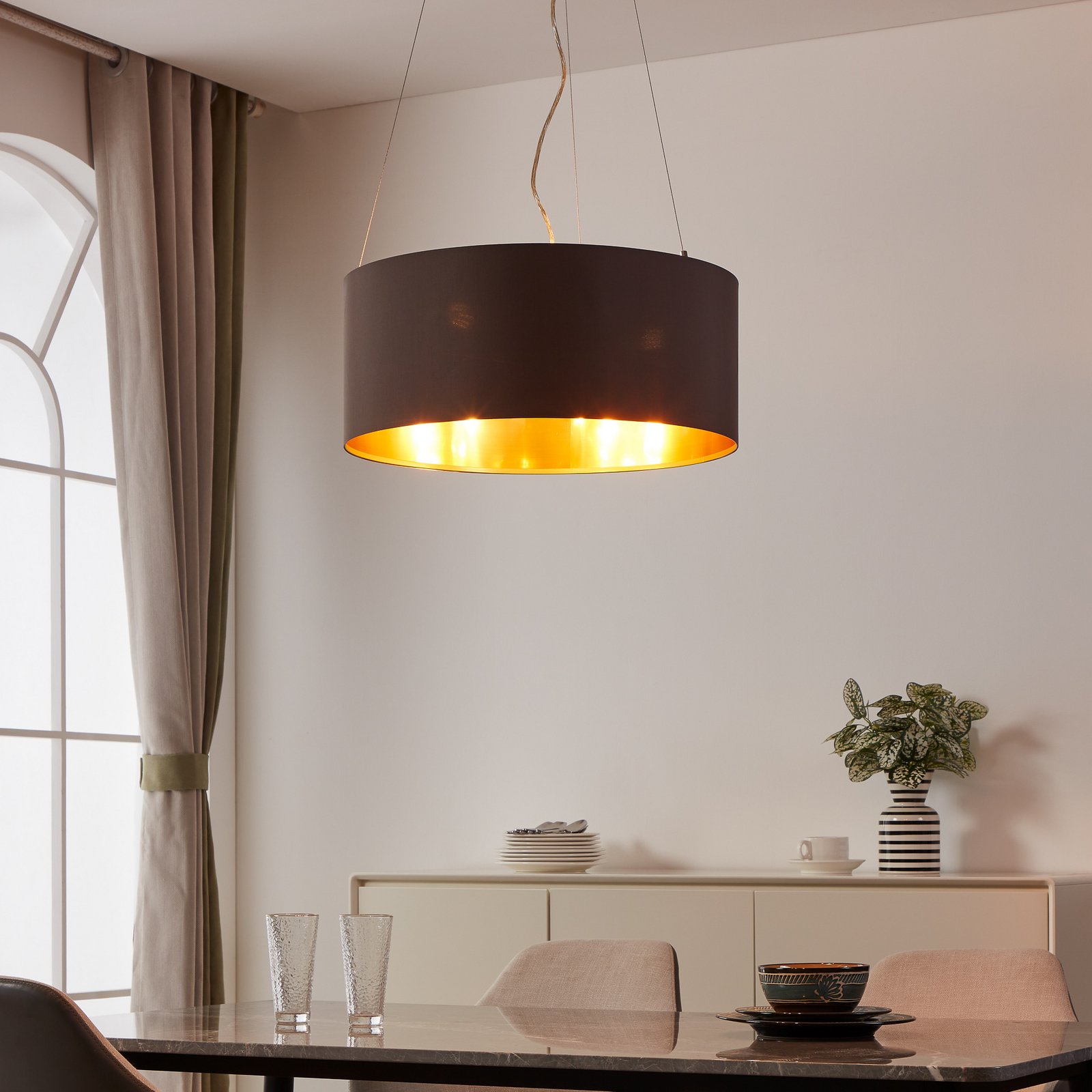 Tekstilna viseća svjetiljka Maserlo, cappuccino, 53 cm