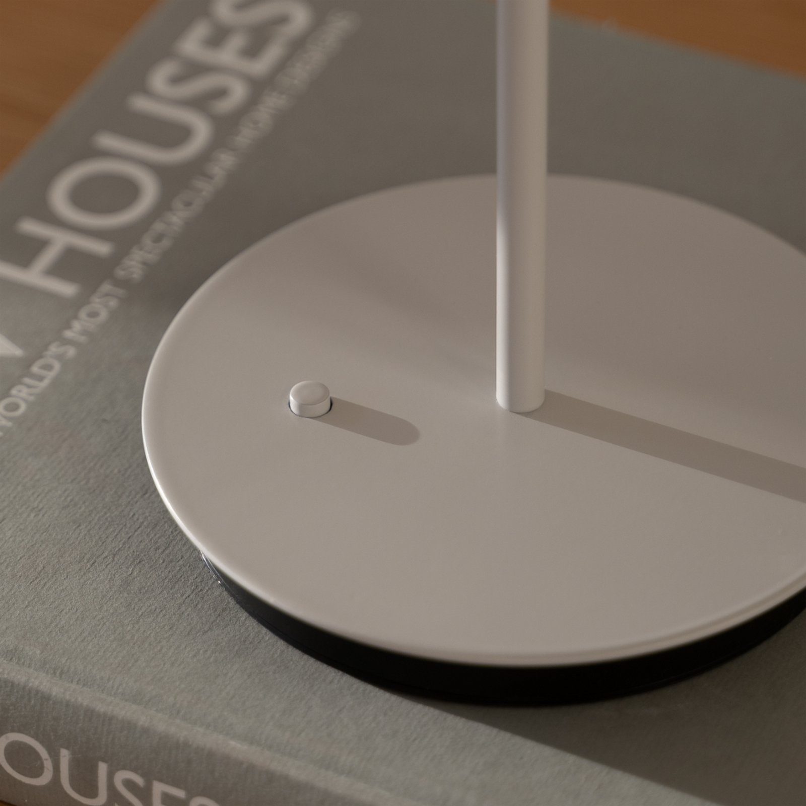 Lampe à poser LED rechargeable UMAGE Asteria Move brun argile uni, 31cm