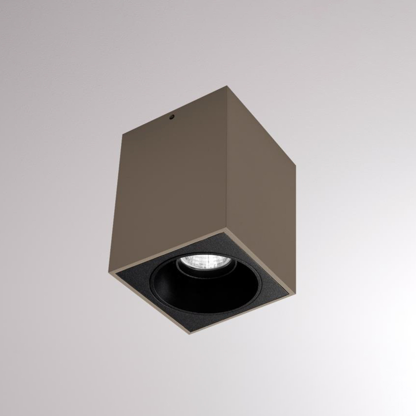 Atus Square LED-Deckenlampe 1-fl. terra