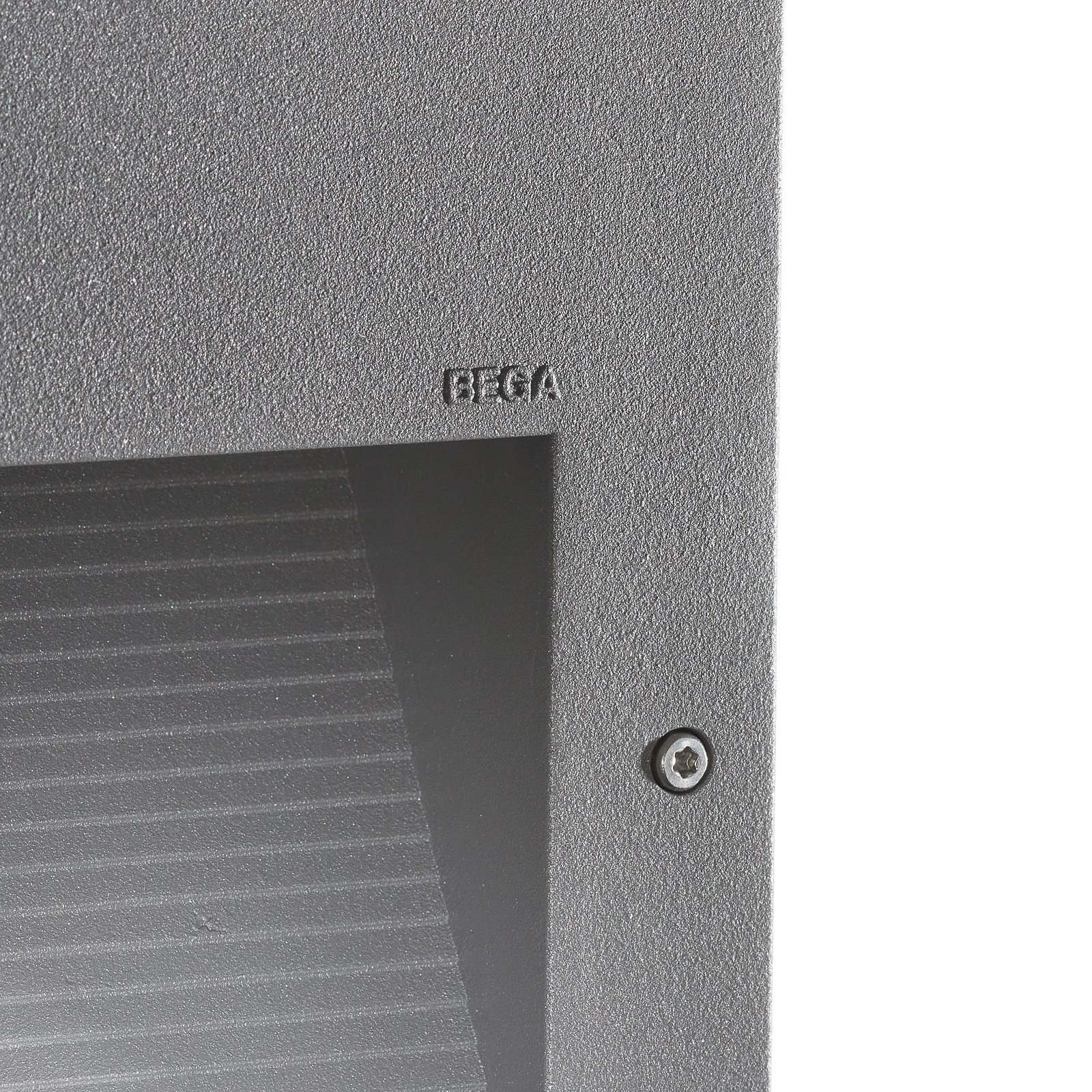 BEGA 24202-LED innfelt vegglampe, 3 000 K, sølv