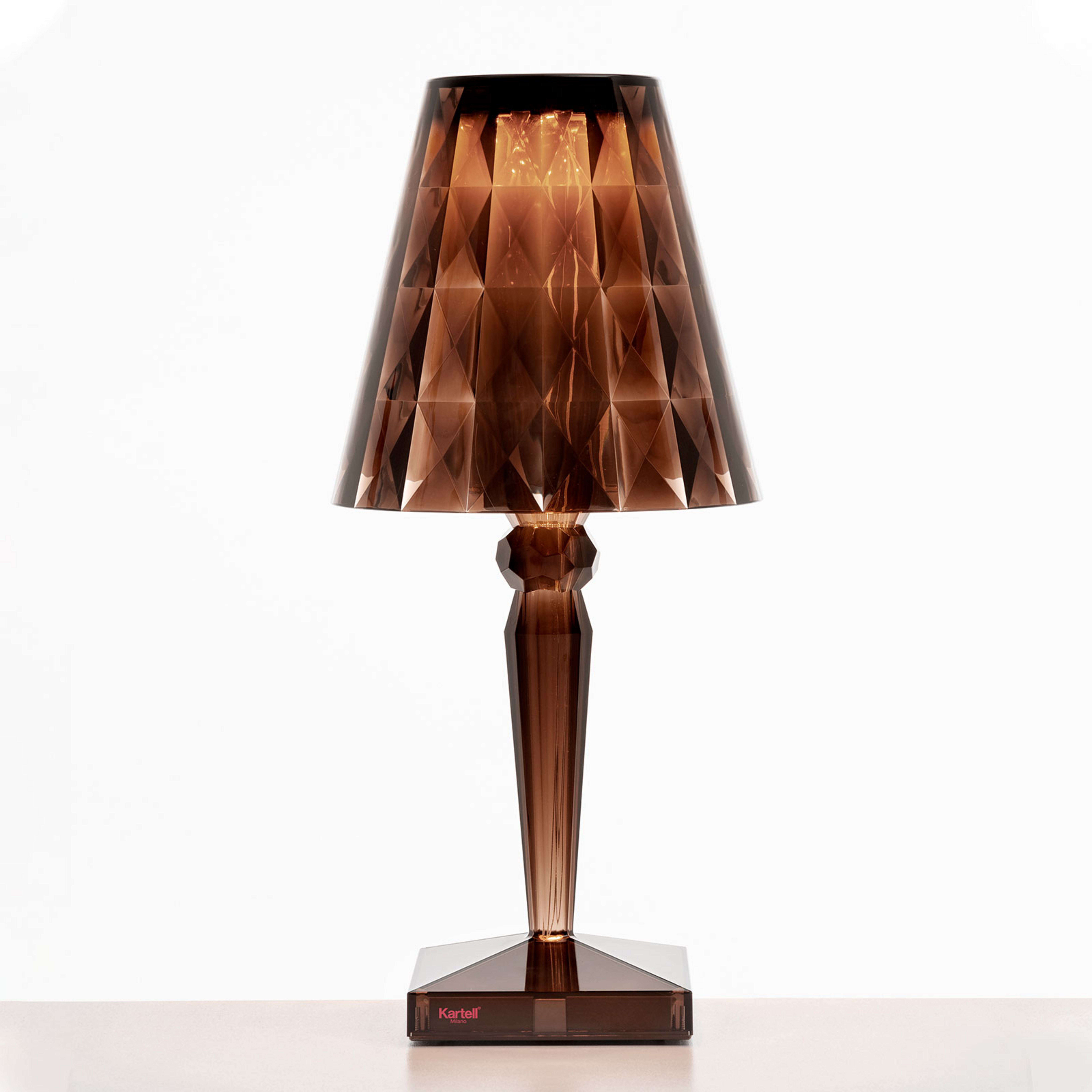 Kartell Big Battery - lampa stołowa IP54, cola